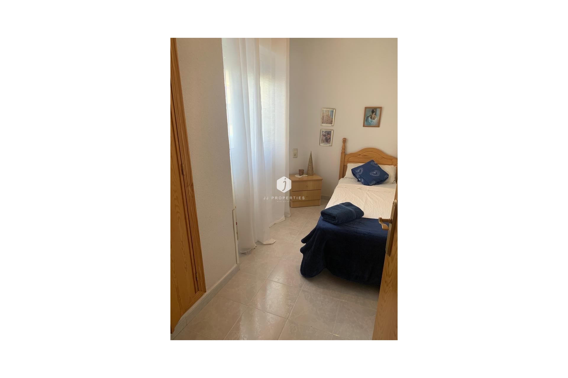 Z drugiej ręki - Mieszkanie w bloku -
Torrevieja - Acequion