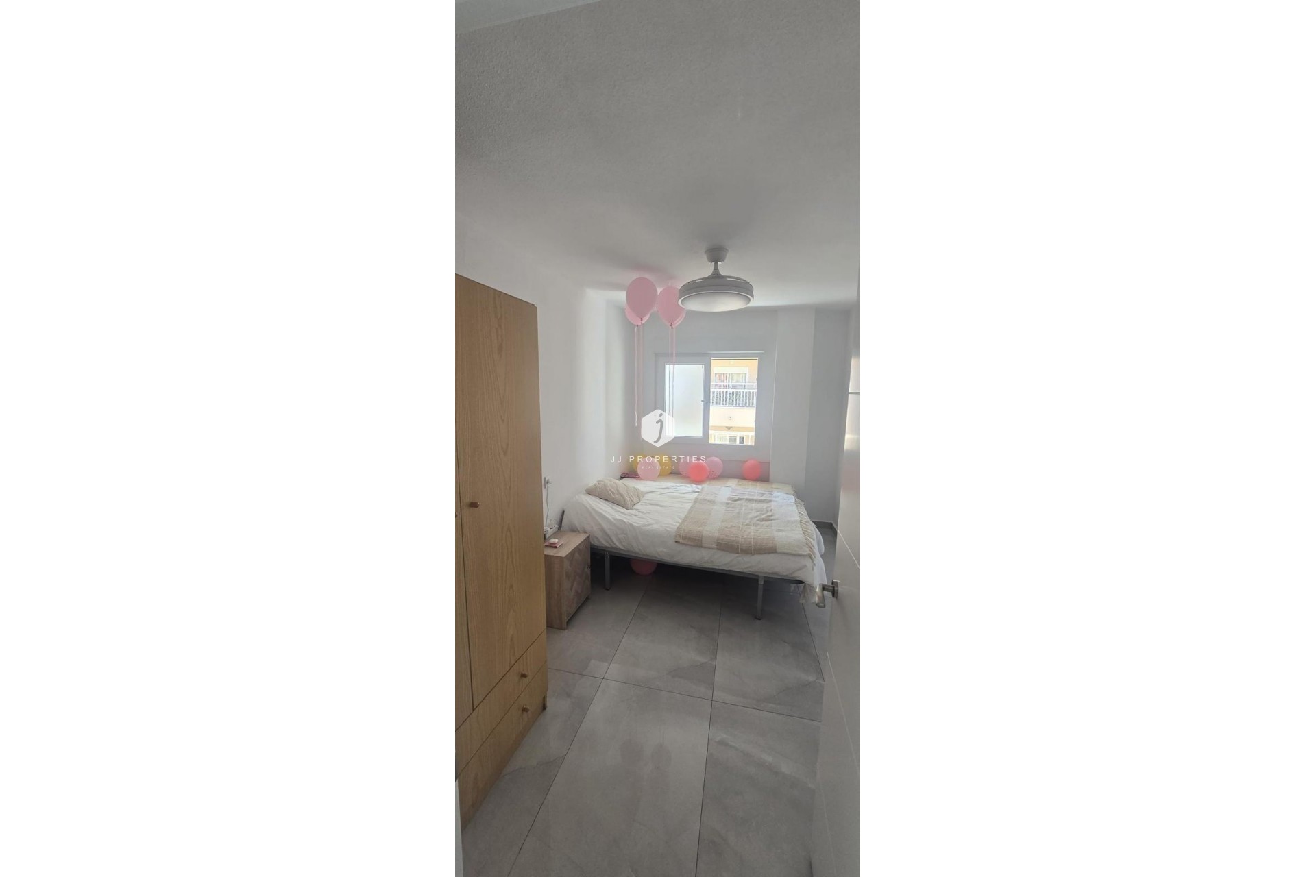 Z drugiej ręki - Mieszkanie w bloku -
Torrevieja - Acequion