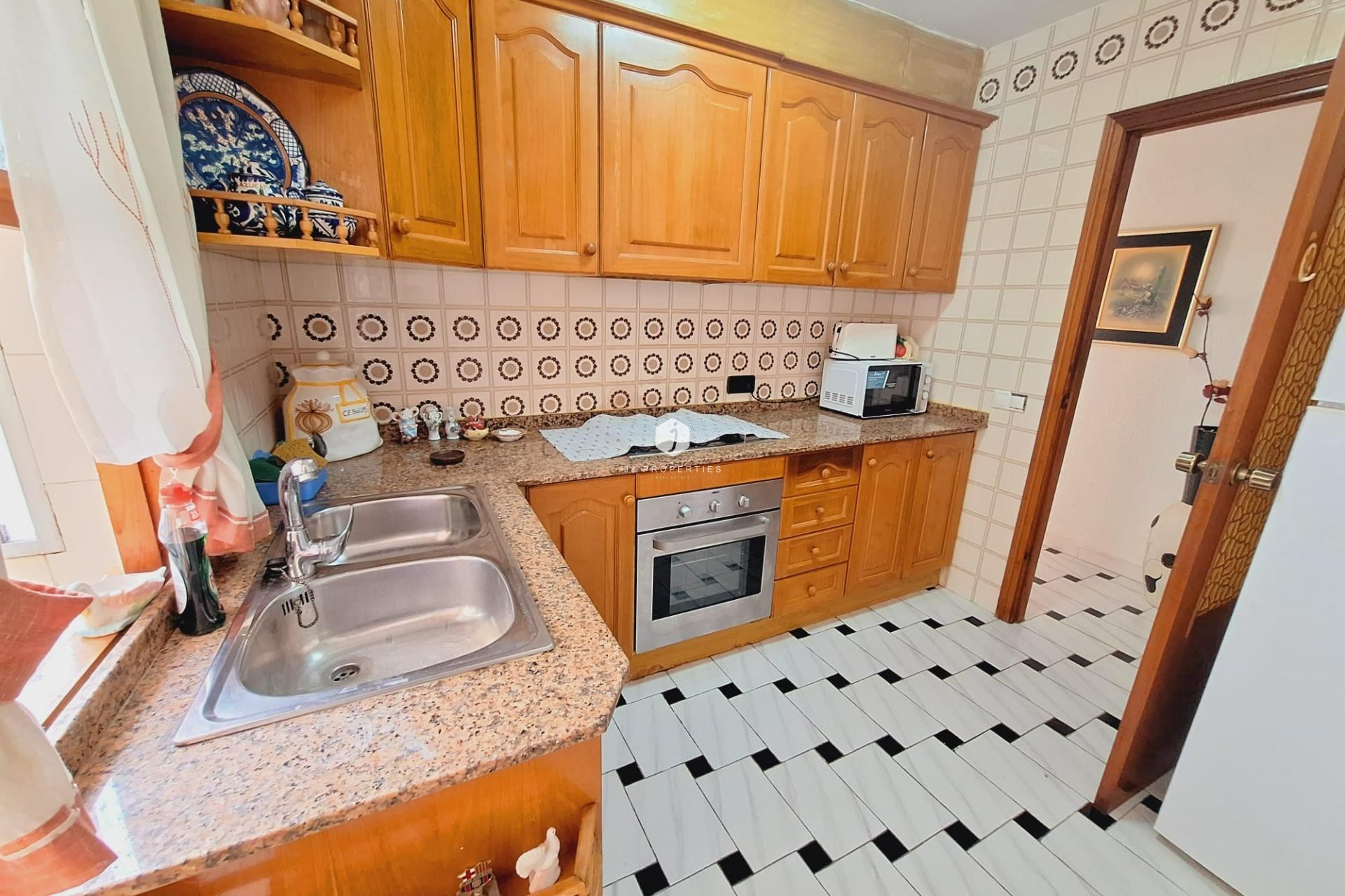 Z drugiej ręki - Mieszkanie w bloku -
Torrevieja - Acequion