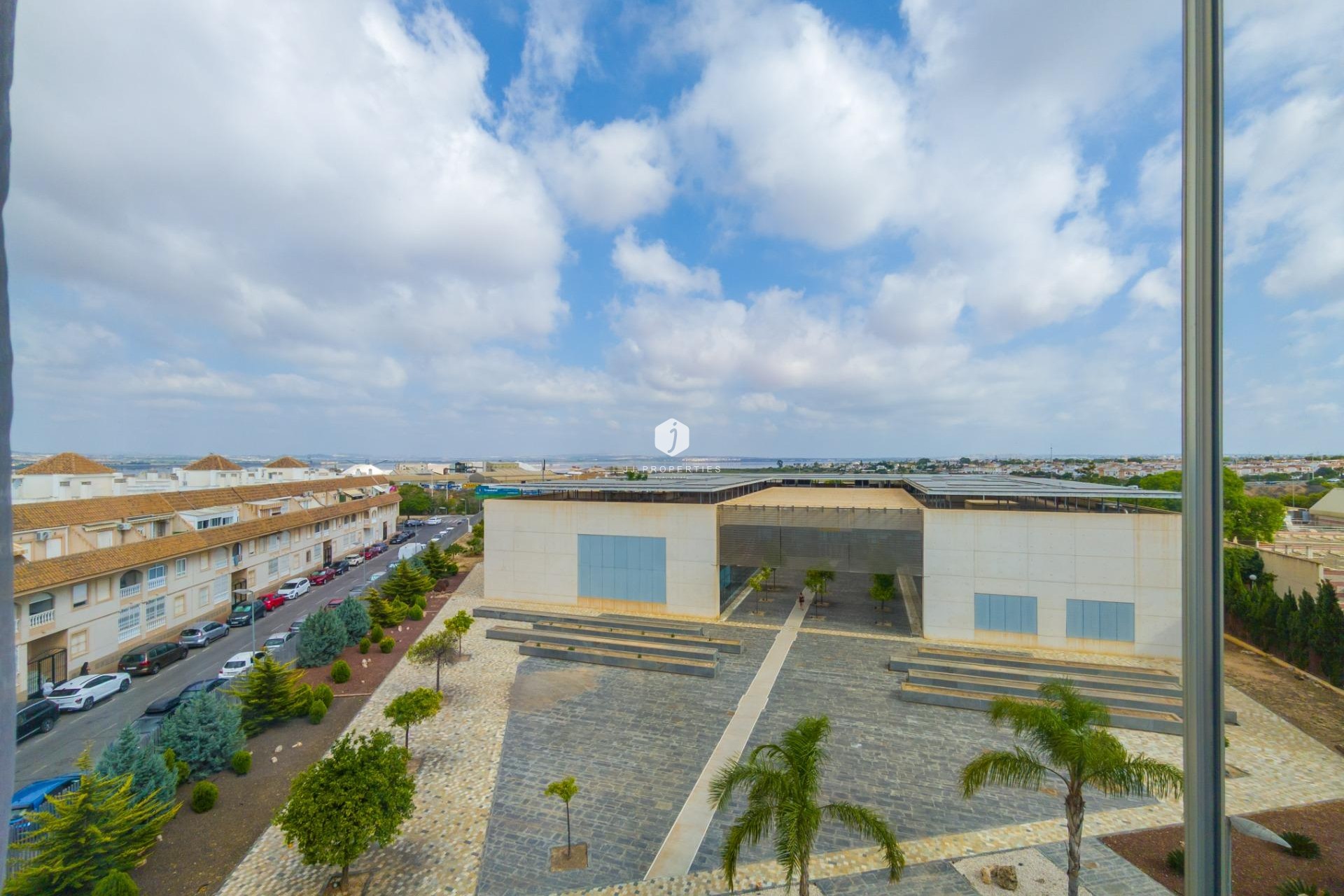Z drugiej ręki - Mieszkanie w bloku -
Torrevieja - Acequion