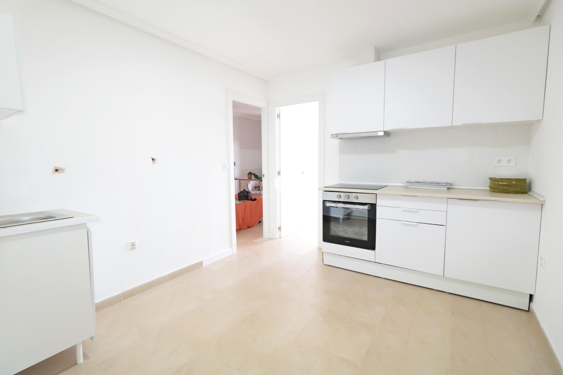 Z drugiej ręki - Mieszkanie w bloku -
Torrevieja - Acequion