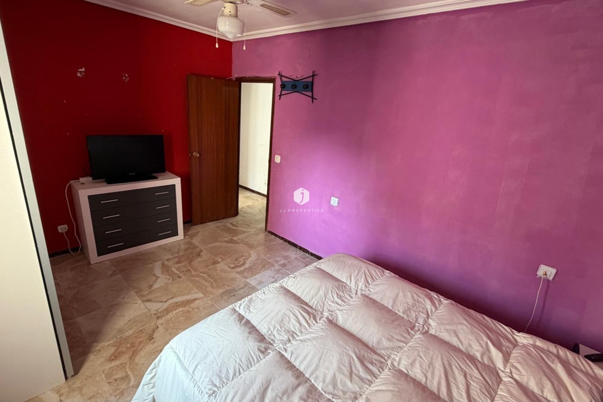 Z drugiej ręki - Mieszkanie w bloku -
Torrevieja - Acequion