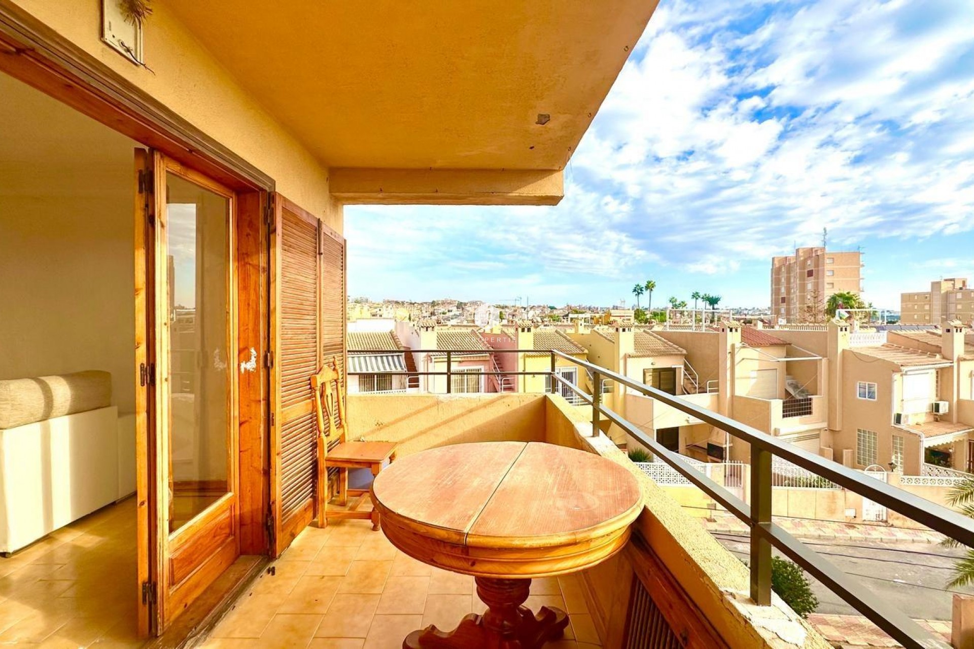 Z drugiej ręki - Mieszkanie w bloku -
Torrevieja - aguas nuevas