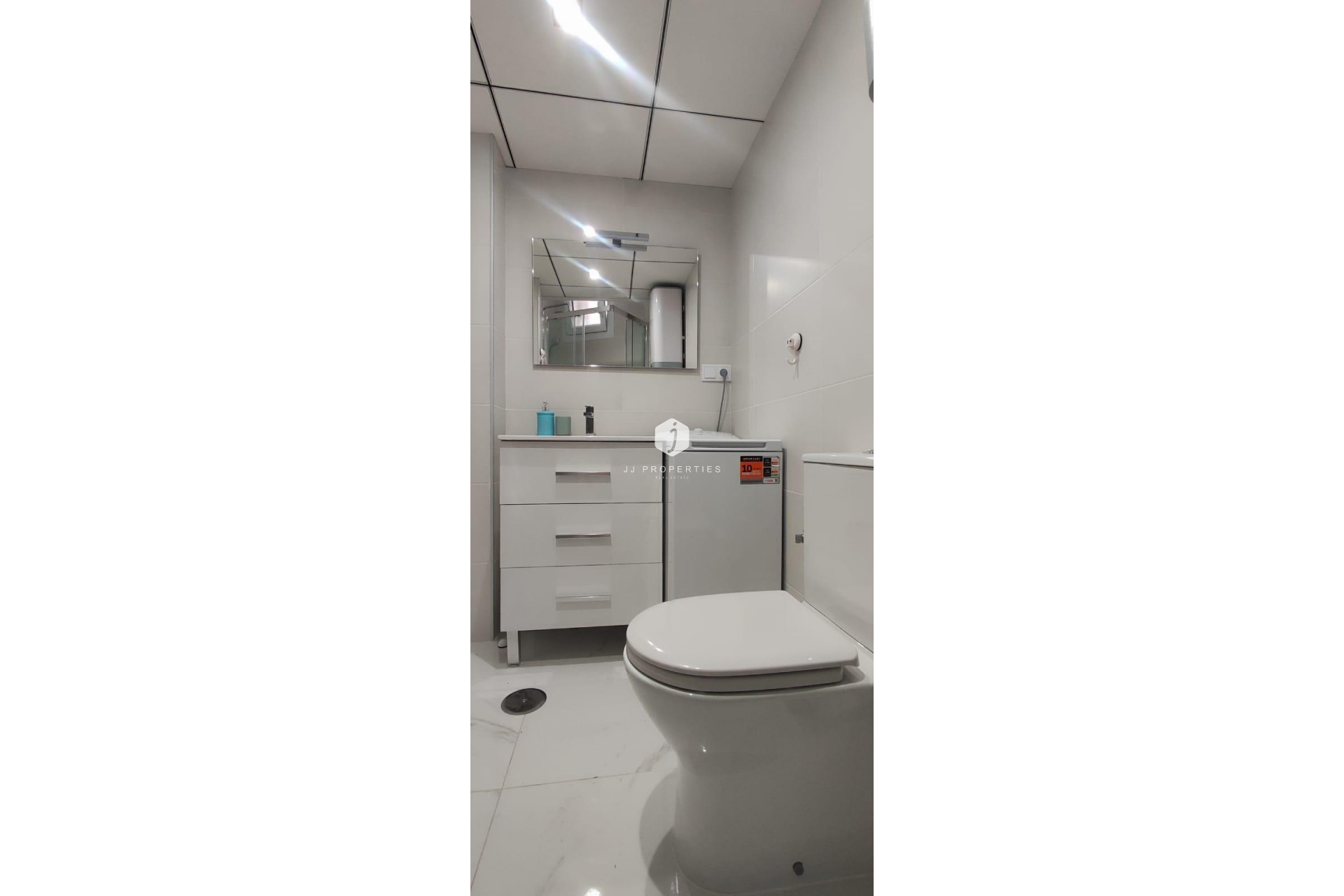 Z drugiej ręki - Mieszkanie w bloku -
Torrevieja - Cabo cervera