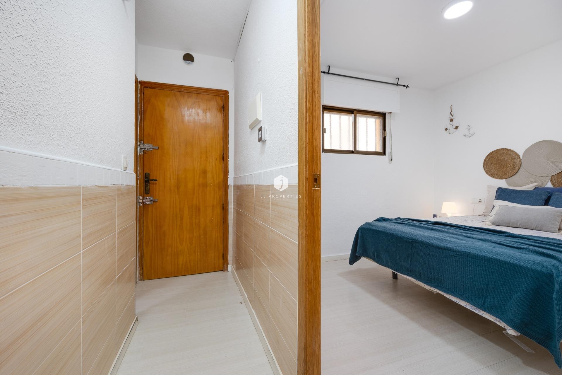 Z drugiej ręki - Mieszkanie w bloku -
Torrevieja - Cabo cervera