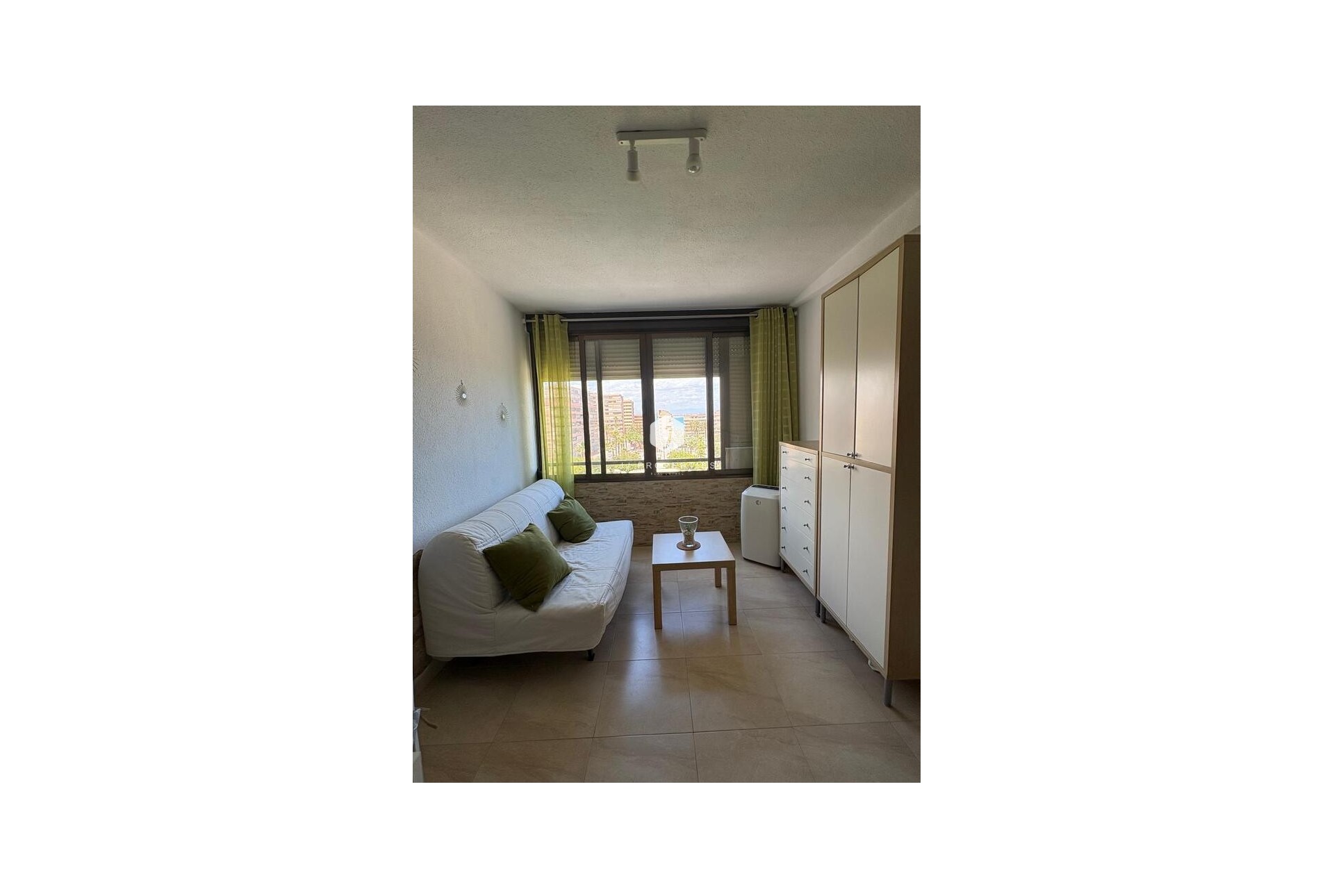 Z drugiej ręki - Mieszkanie w bloku -
Torrevieja - Cabo cervera