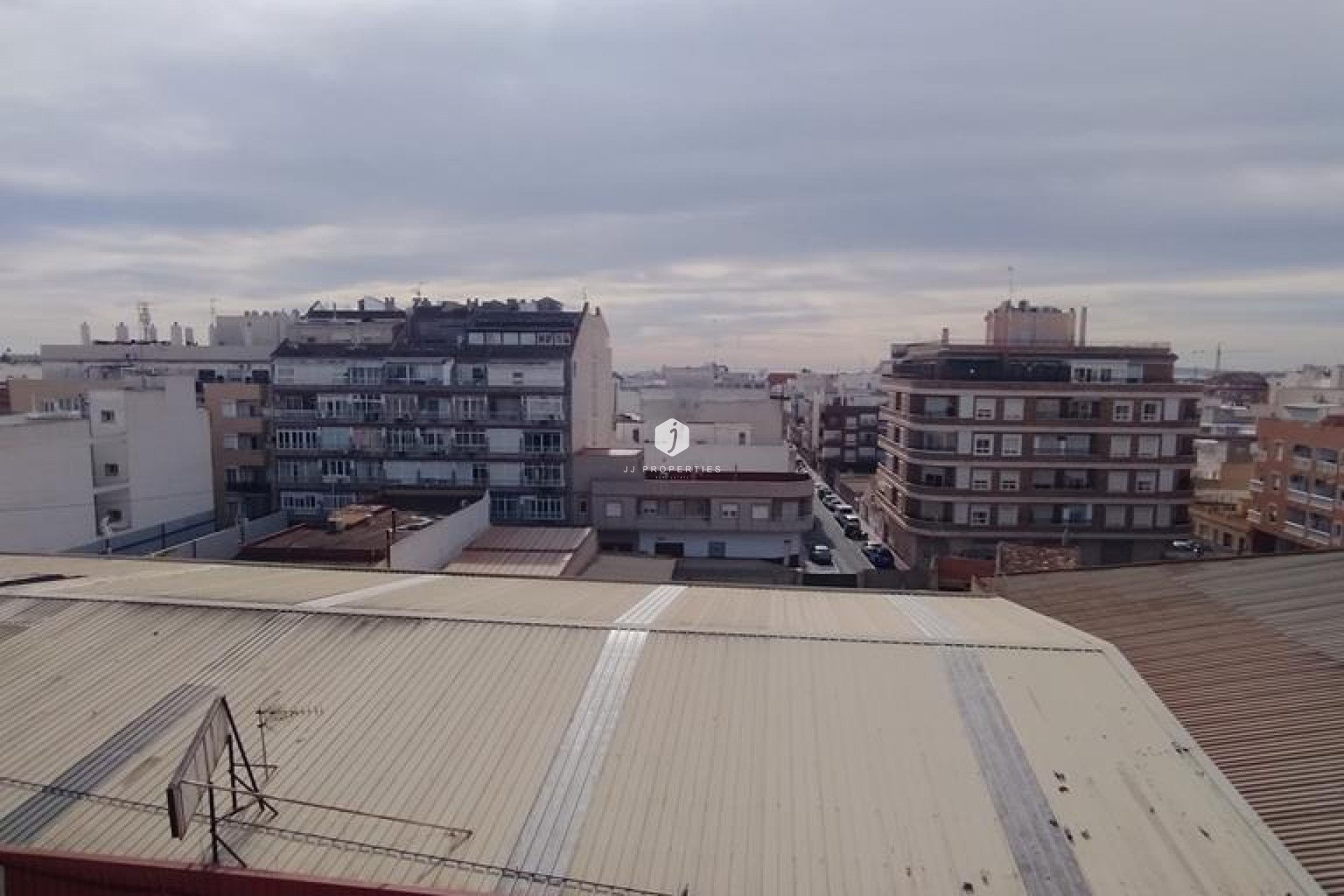 Z drugiej ręki - Mieszkanie w bloku -
Torrevieja - CASCO URBANO