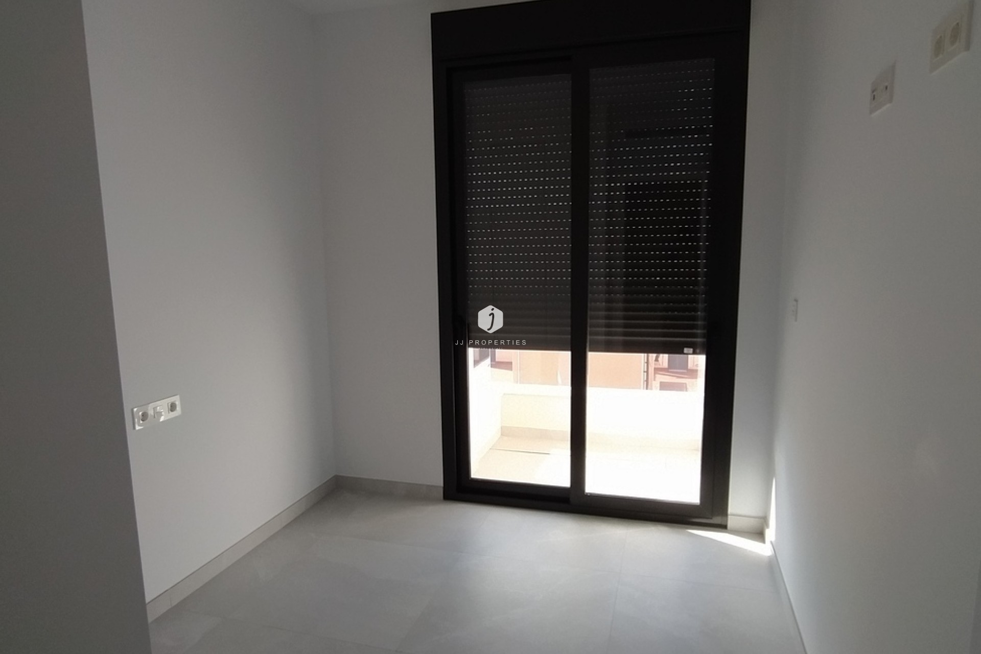 Z drugiej ręki - Mieszkanie w bloku -
Torrevieja - CENTRE PLAYA DEL CURA LAS PISCINAS