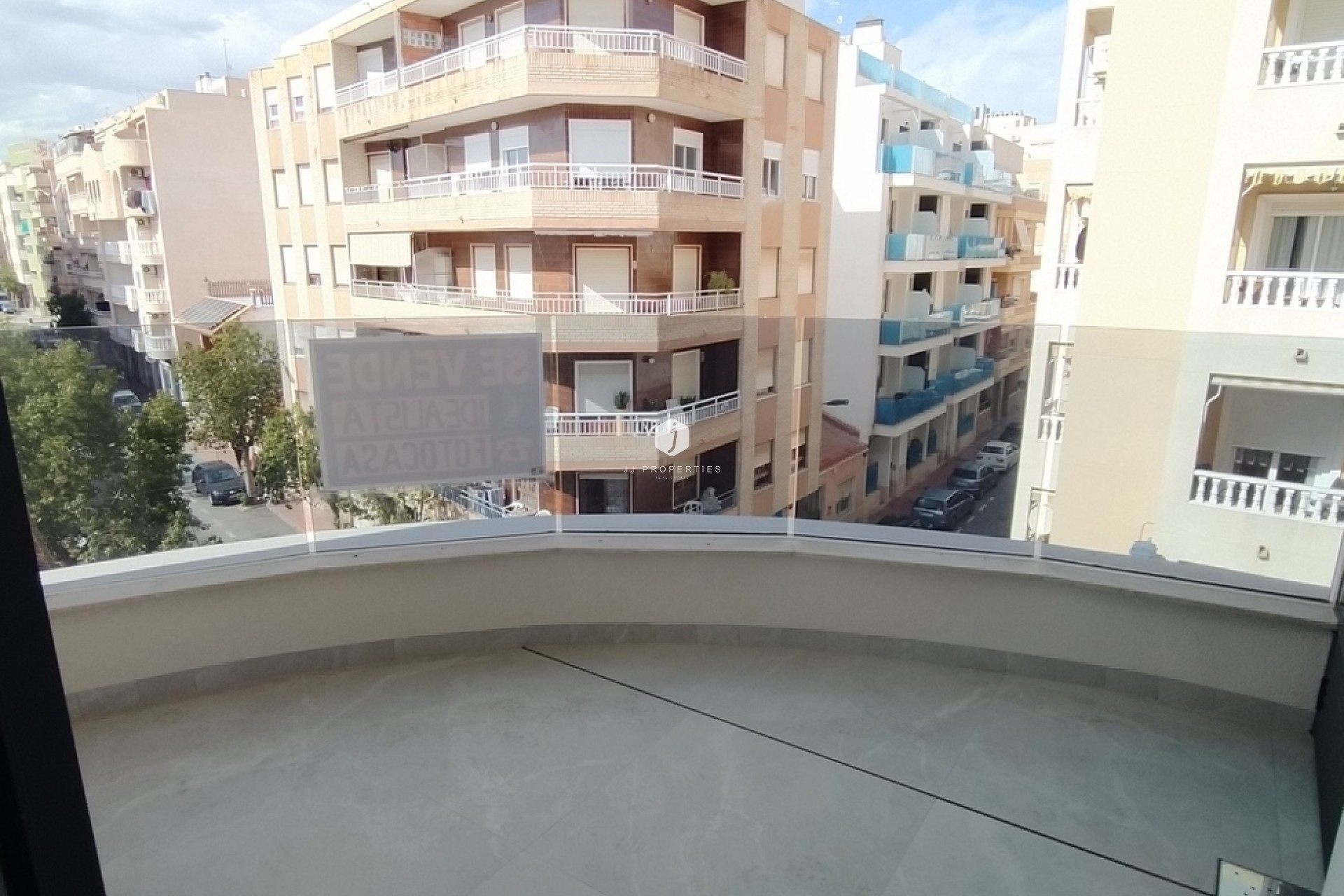 Z drugiej ręki - Mieszkanie w bloku -
Torrevieja - CENTRE PLAYA DEL CURA LAS PISCINAS