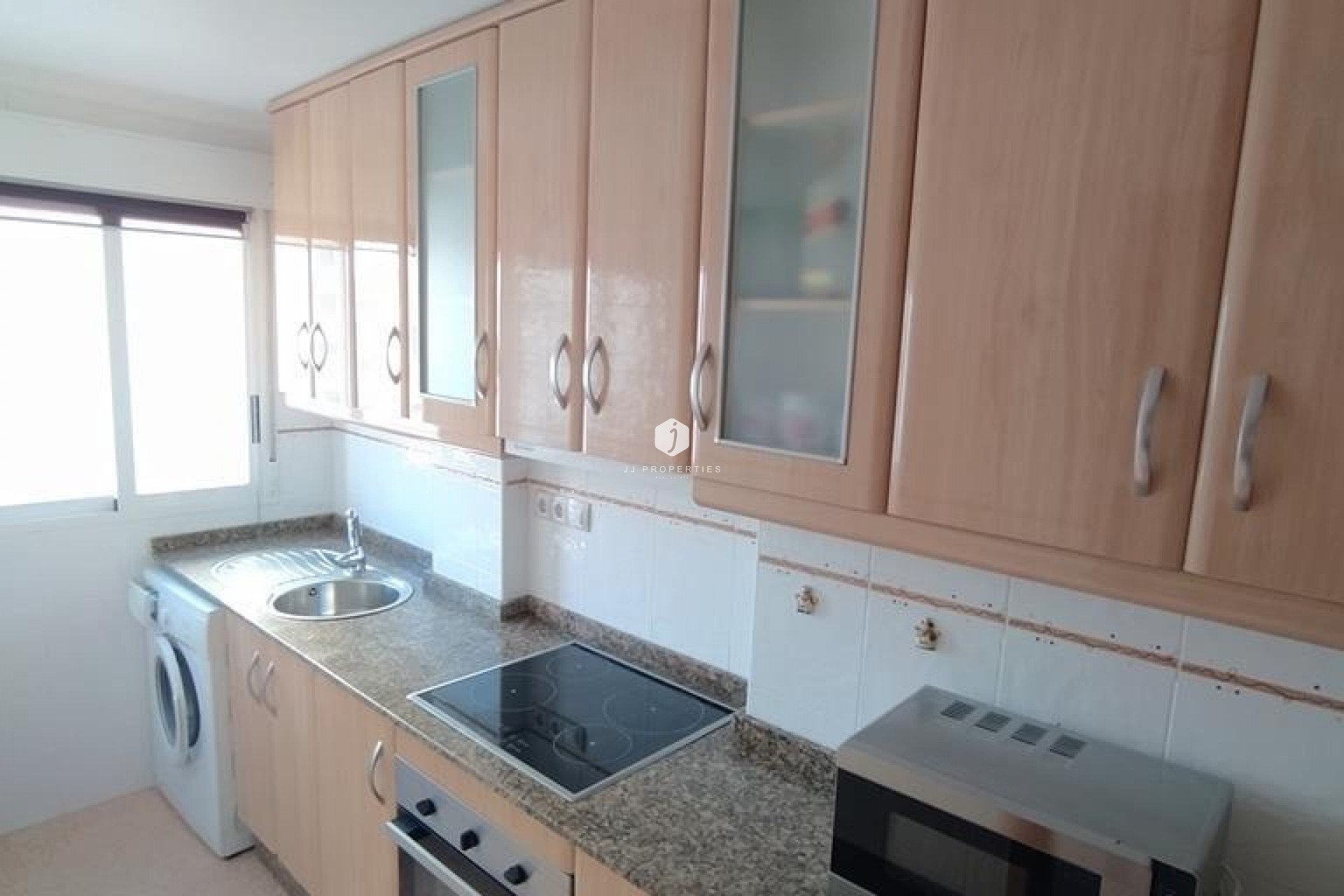 Z drugiej ręki - Mieszkanie w bloku -
Torrevieja - CENTRO CASCO URBANO