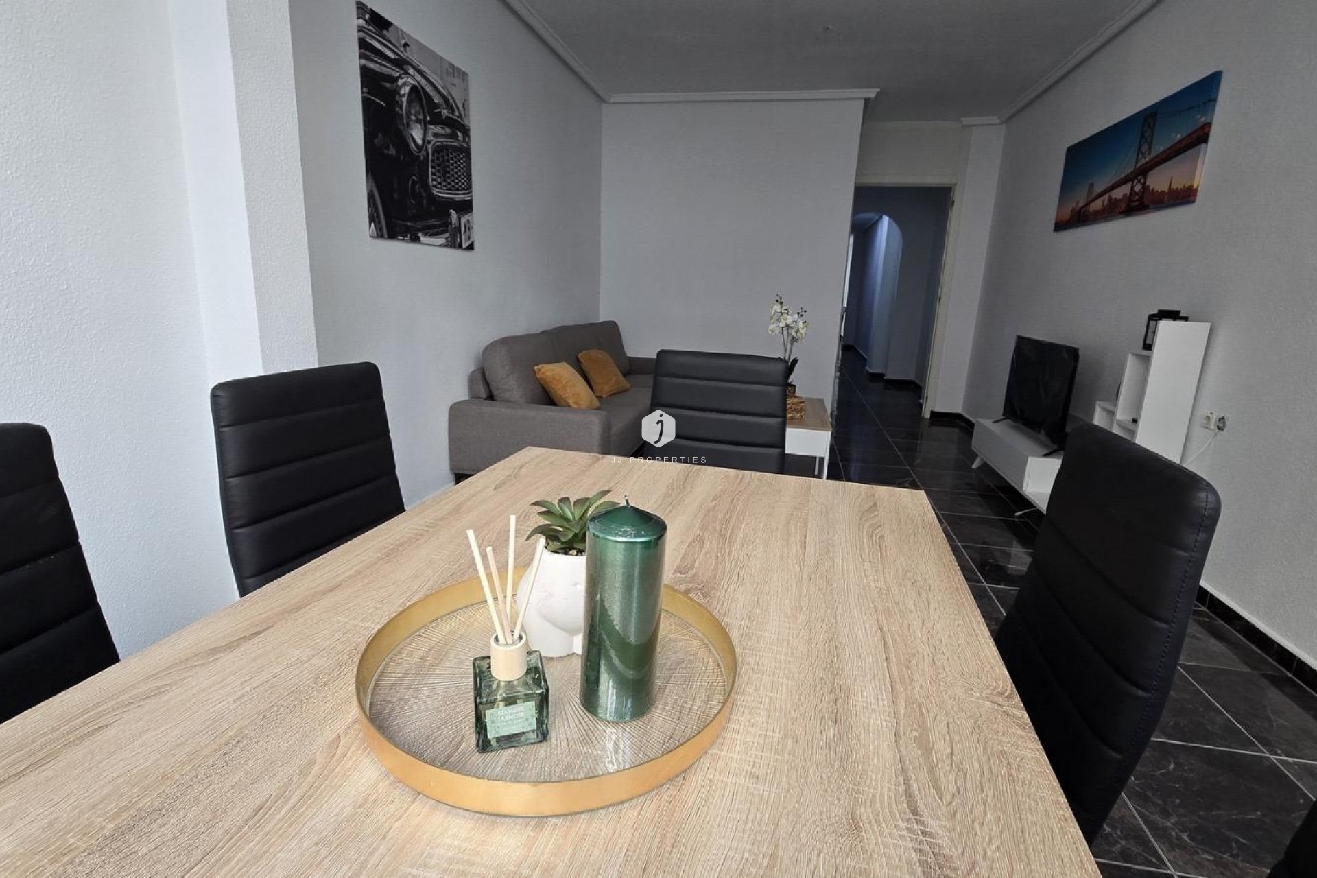 Z drugiej ręki - Mieszkanie w bloku -
Torrevieja - Centro - Muelle Pesquero