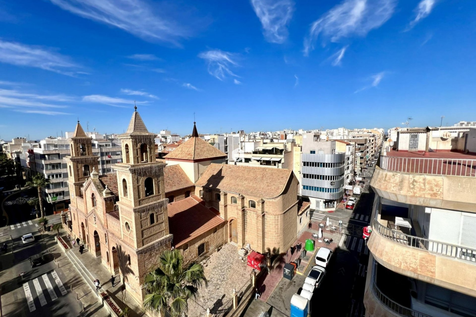 Z drugiej ręki - Mieszkanie w bloku -
Torrevieja - Centro