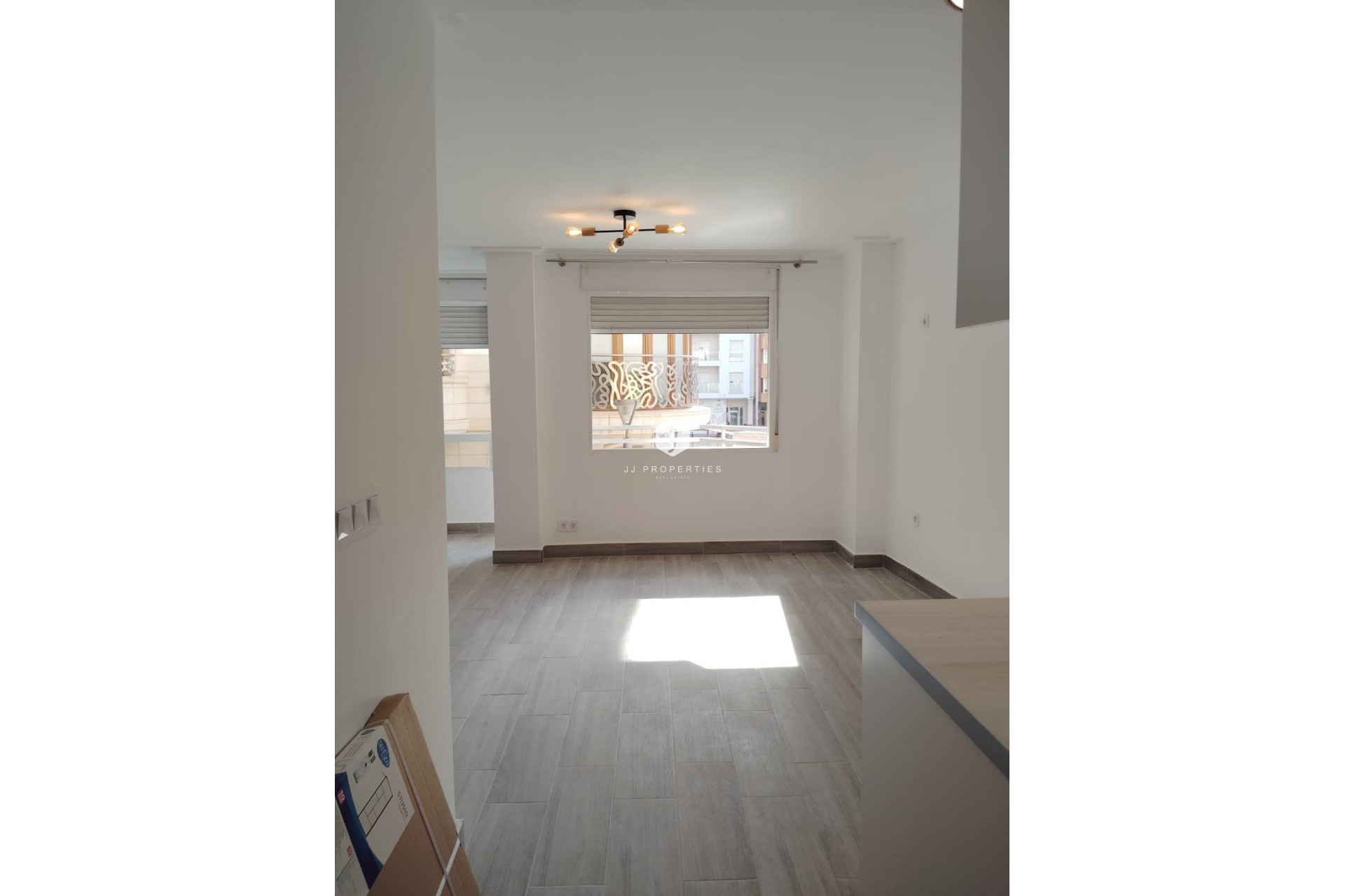 Z drugiej ręki - Mieszkanie w bloku -
Torrevieja - Centro