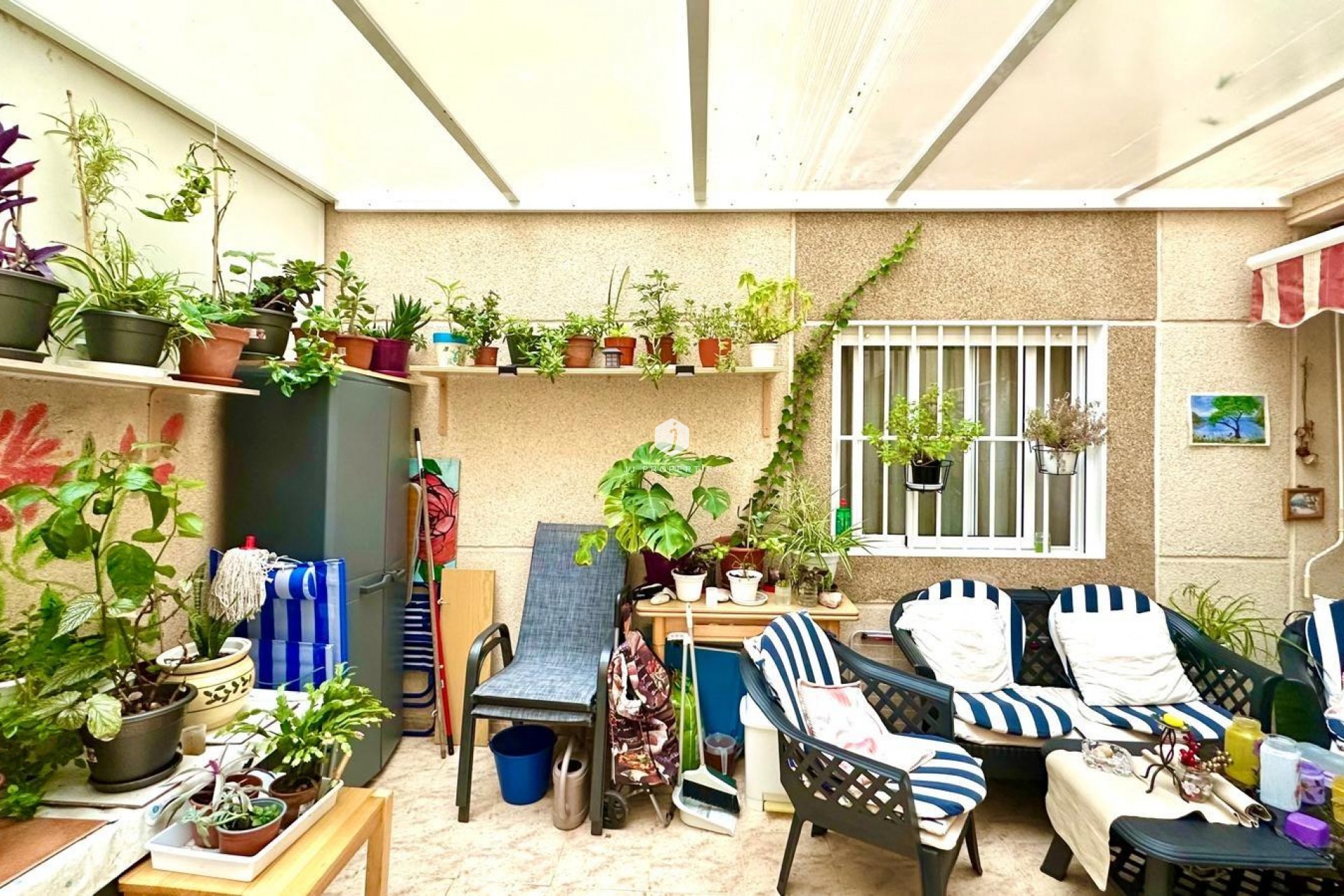 Z drugiej ręki - Mieszkanie w bloku -
Torrevieja - Centro