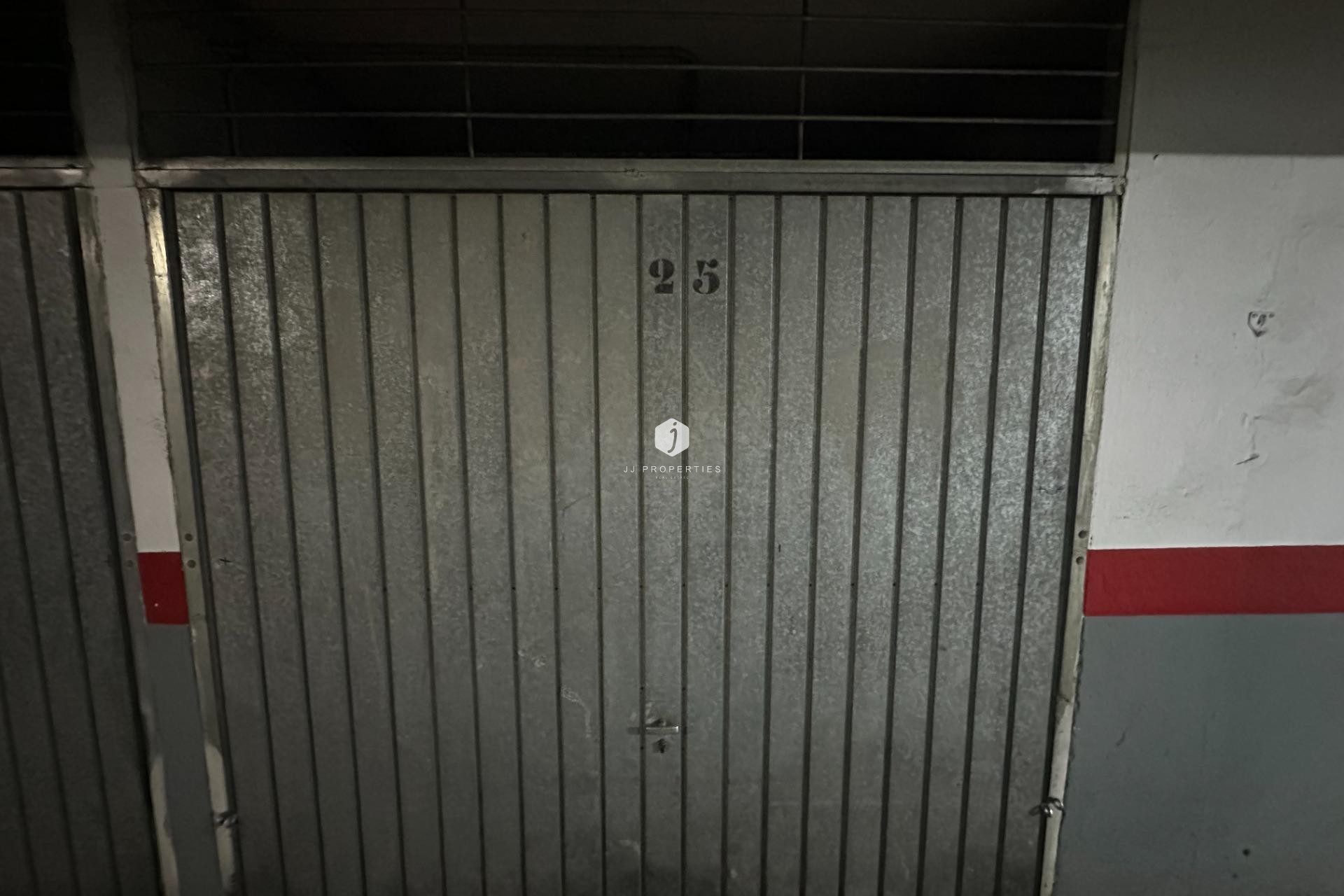 Z drugiej ręki - Mieszkanie w bloku -
Torrevieja - Centro