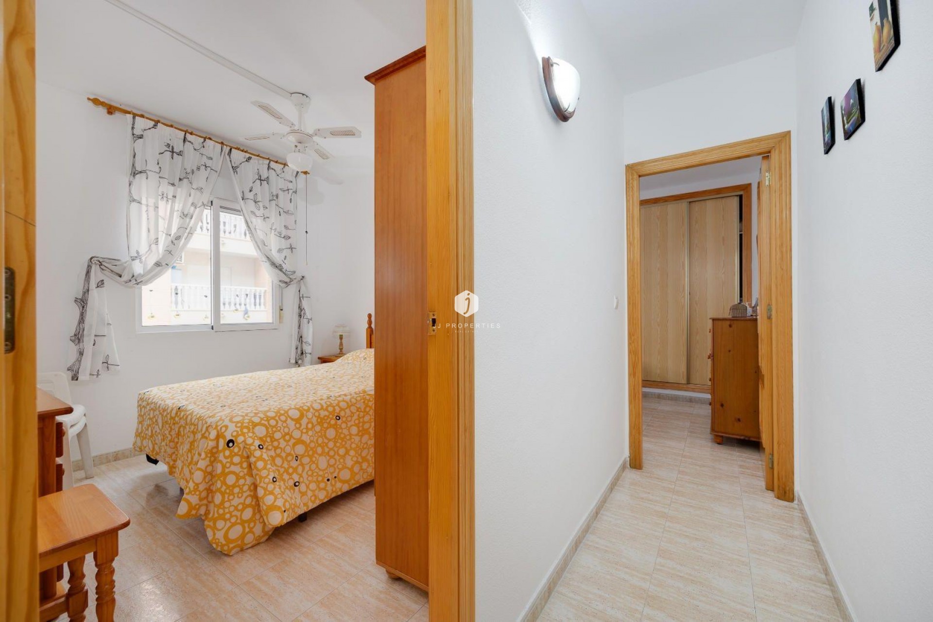 Z drugiej ręki - Mieszkanie w bloku -
Torrevieja - Centro