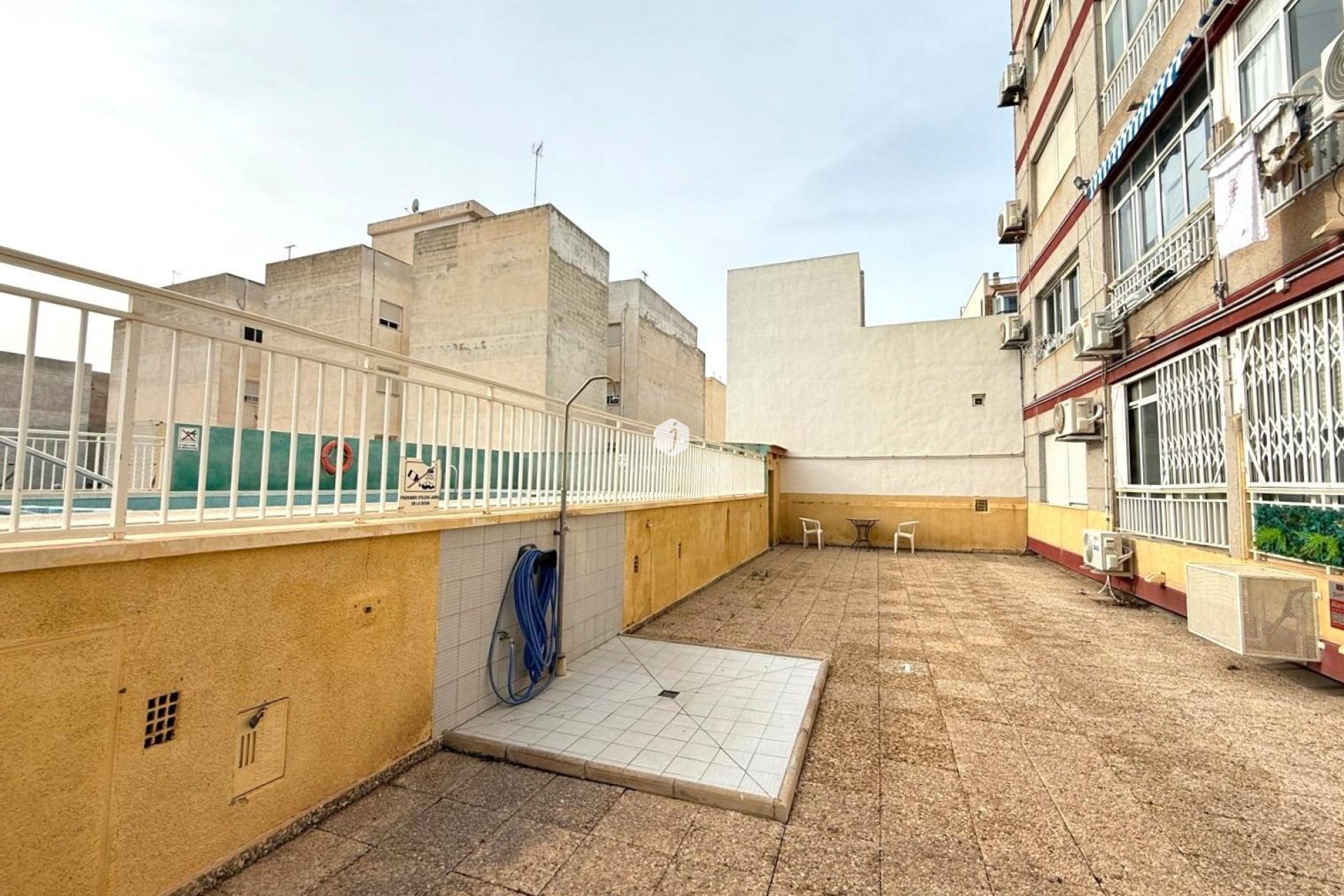 Z drugiej ręki - Mieszkanie w bloku -
Torrevieja - Centro