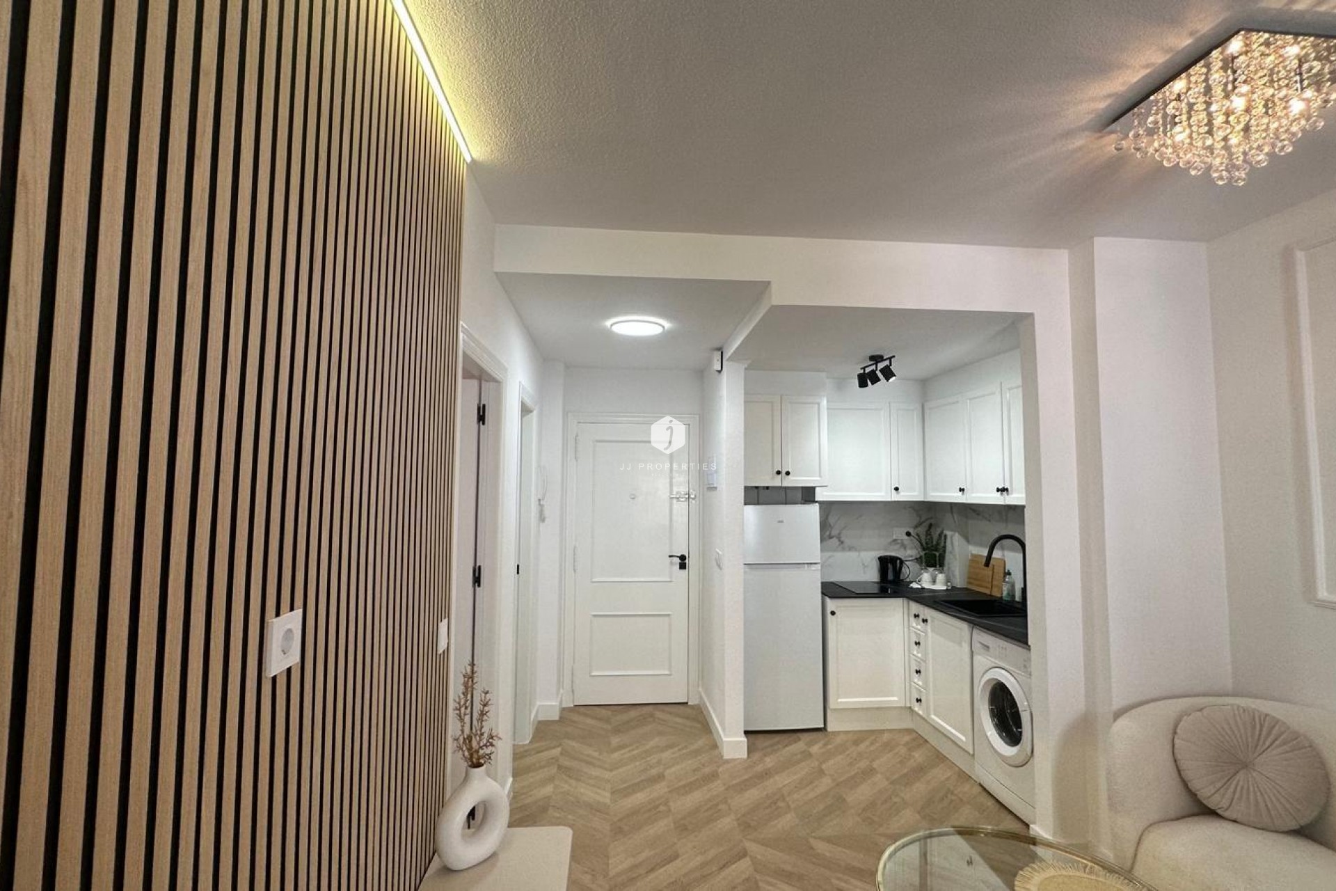 Z drugiej ręki - Mieszkanie w bloku -
Torrevieja - Centro