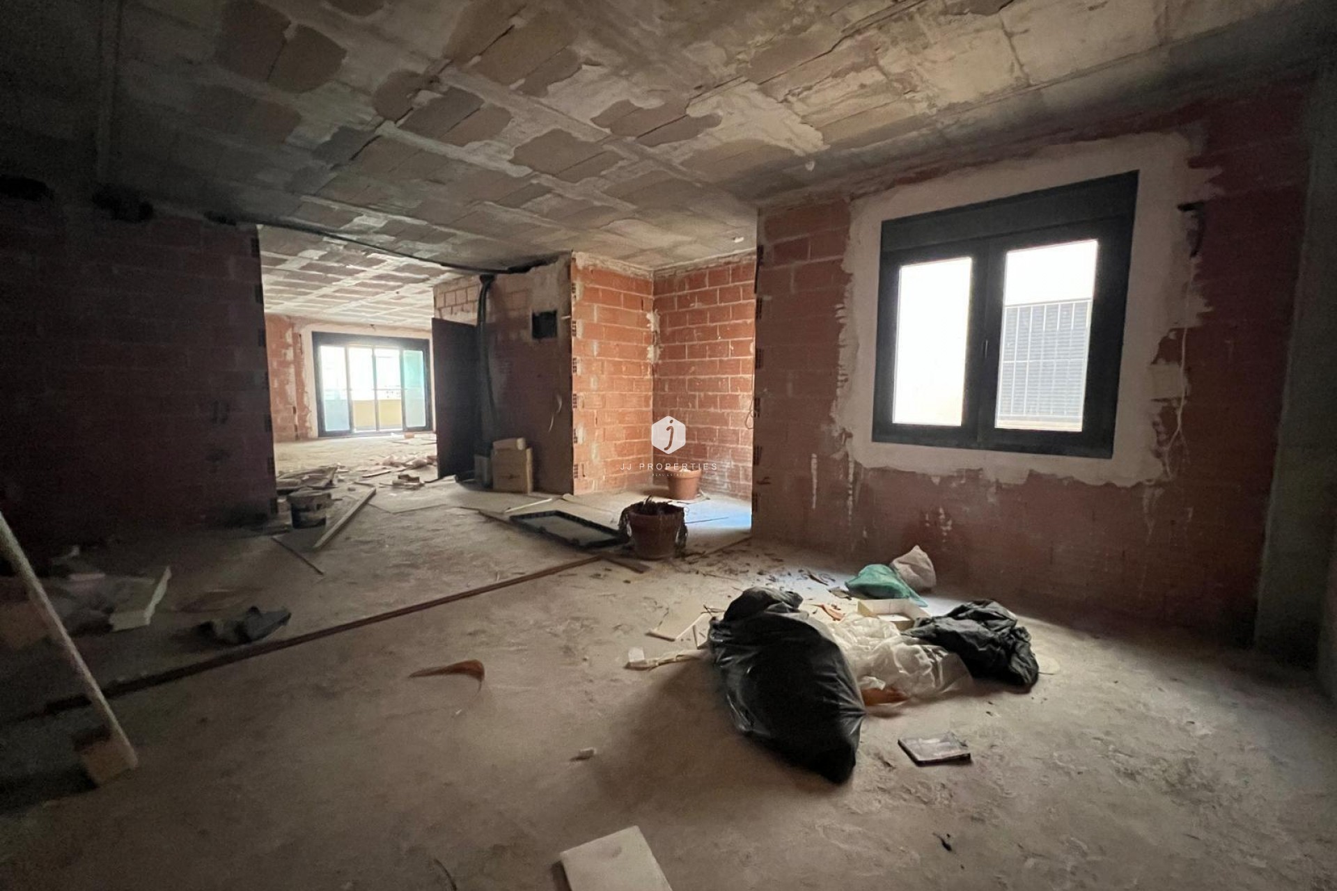 Z drugiej ręki - Mieszkanie w bloku -
Torrevieja - Centro