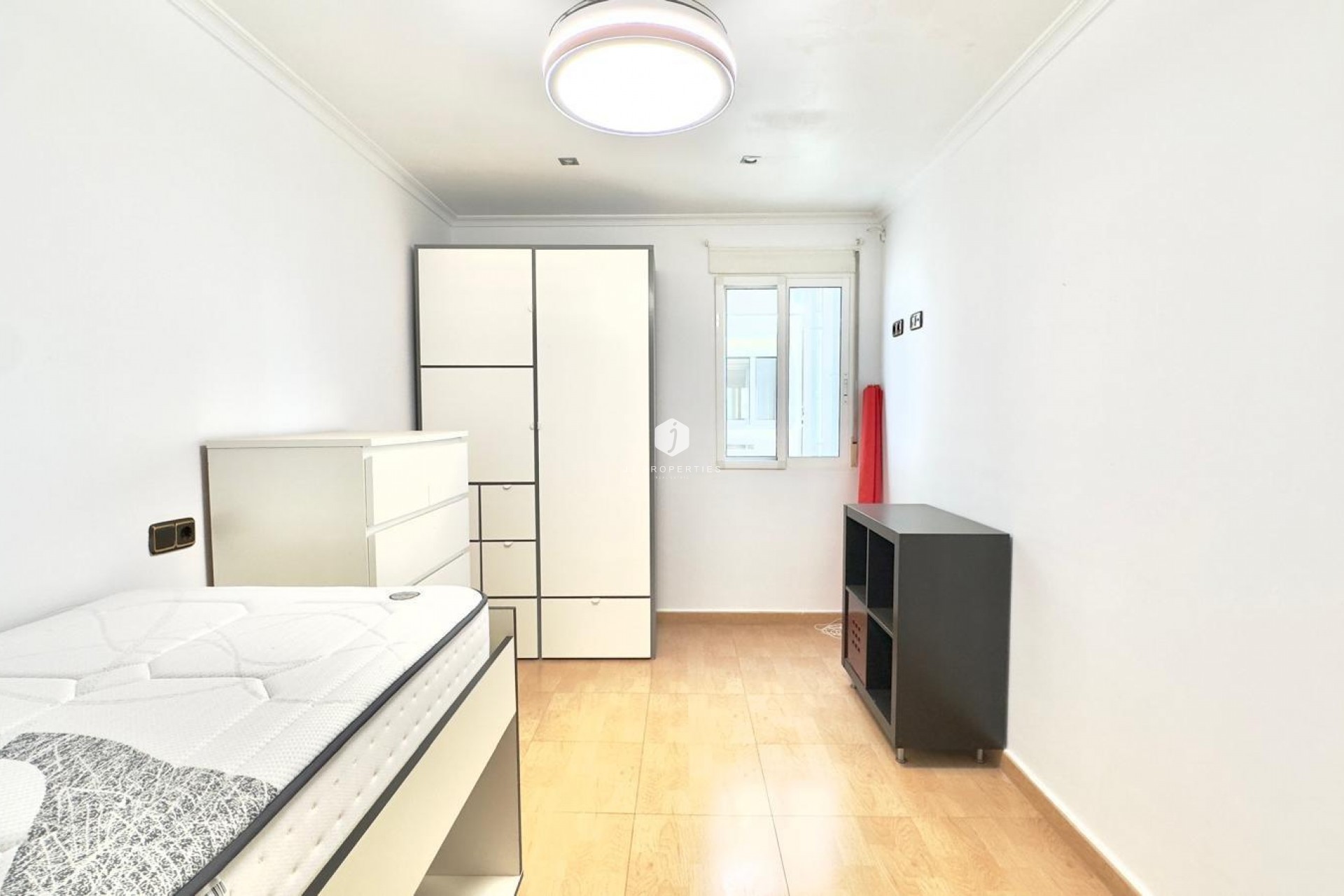 Z drugiej ręki - Mieszkanie w bloku -
Torrevieja - Centro