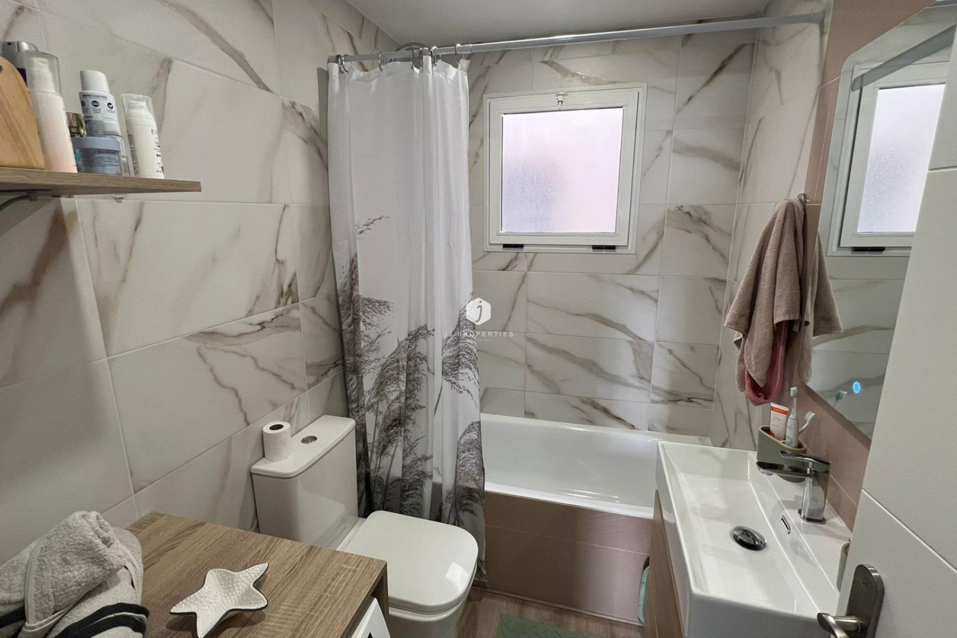 Z drugiej ręki - Mieszkanie w bloku -
Torrevieja - Centro