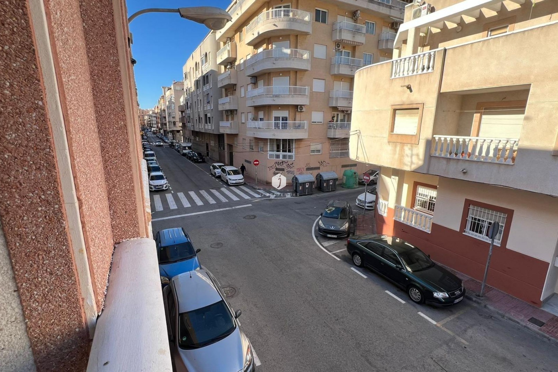 Z drugiej ręki - Mieszkanie w bloku -
Torrevieja - Centro