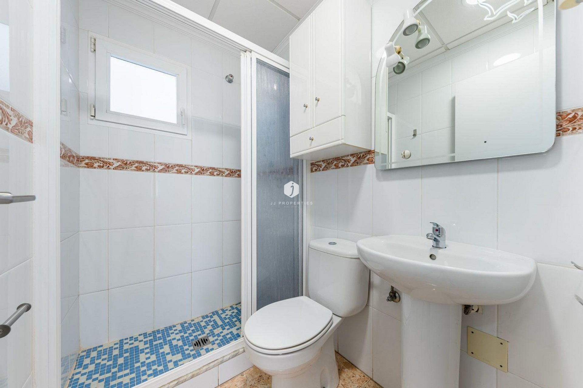 Z drugiej ręki - Mieszkanie w bloku -
Torrevieja - Centro