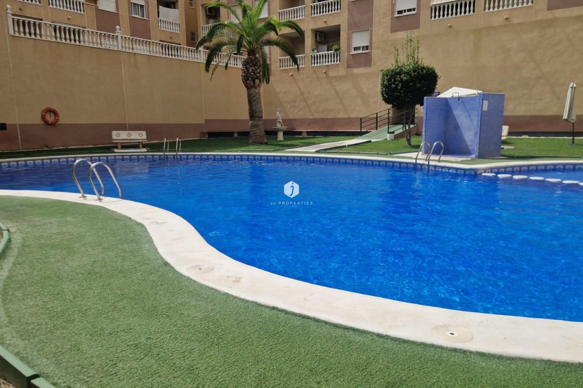 Z drugiej ręki - Mieszkanie w bloku -
Torrevieja - Centro