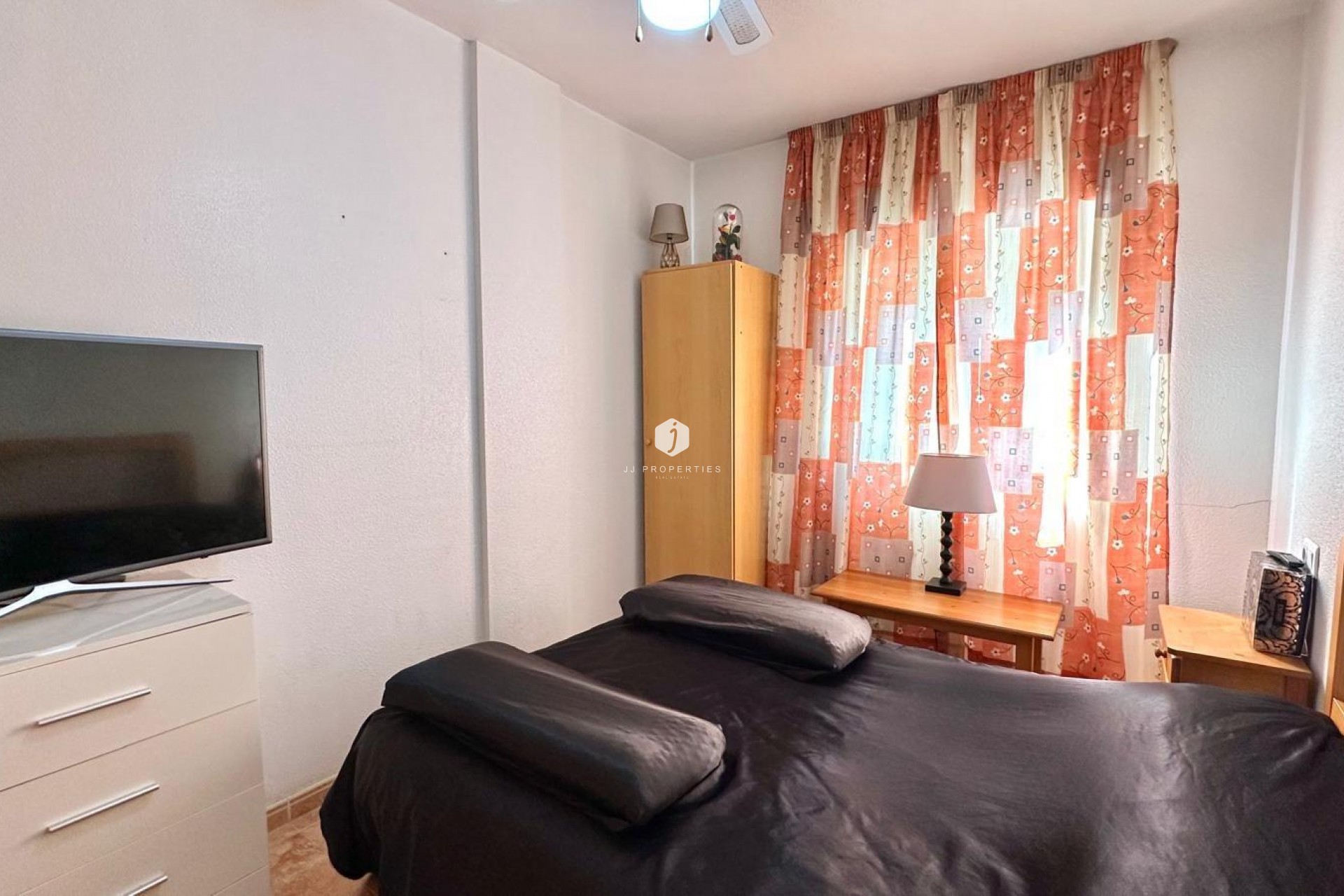 Z drugiej ręki - Mieszkanie w bloku -
Torrevieja - Centro