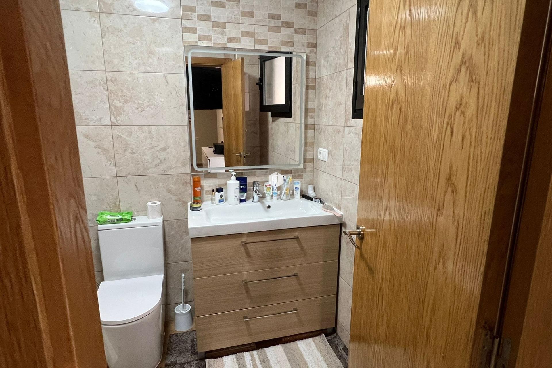 Z drugiej ręki - Mieszkanie w bloku -
Torrevieja - Centro