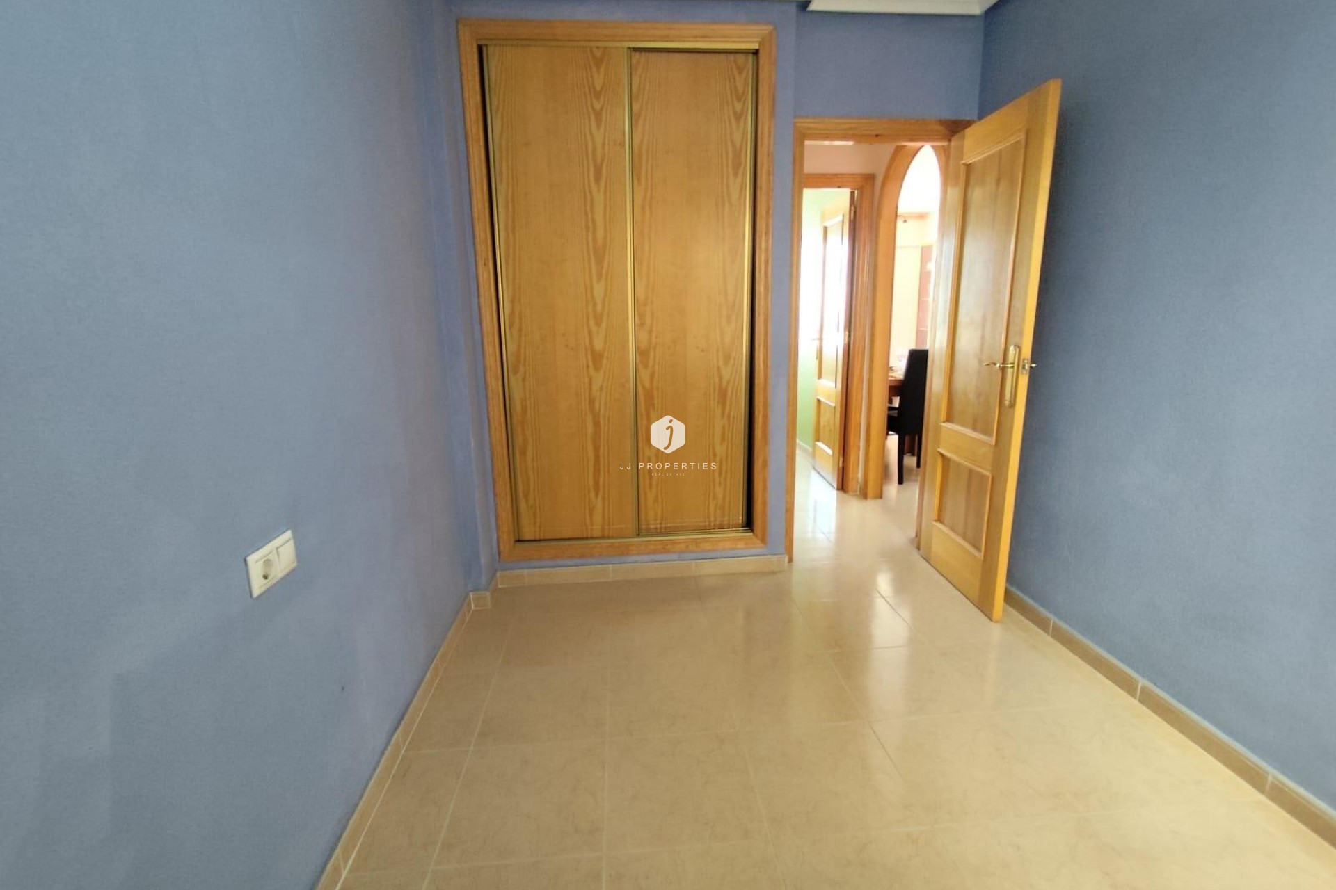 Z drugiej ręki - Mieszkanie w bloku -
Torrevieja - Centro