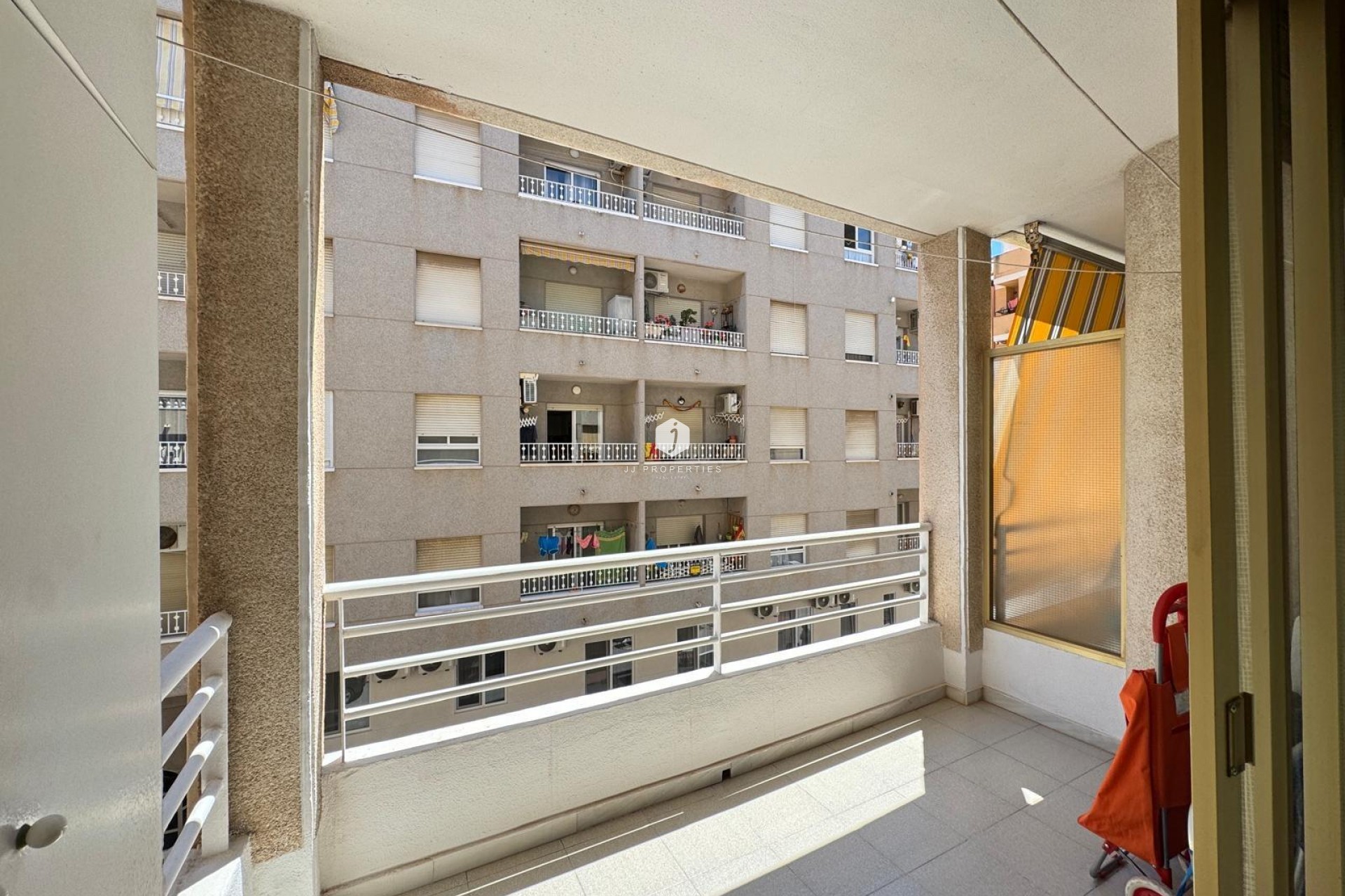 Z drugiej ręki - Mieszkanie w bloku -
Torrevieja - Centro