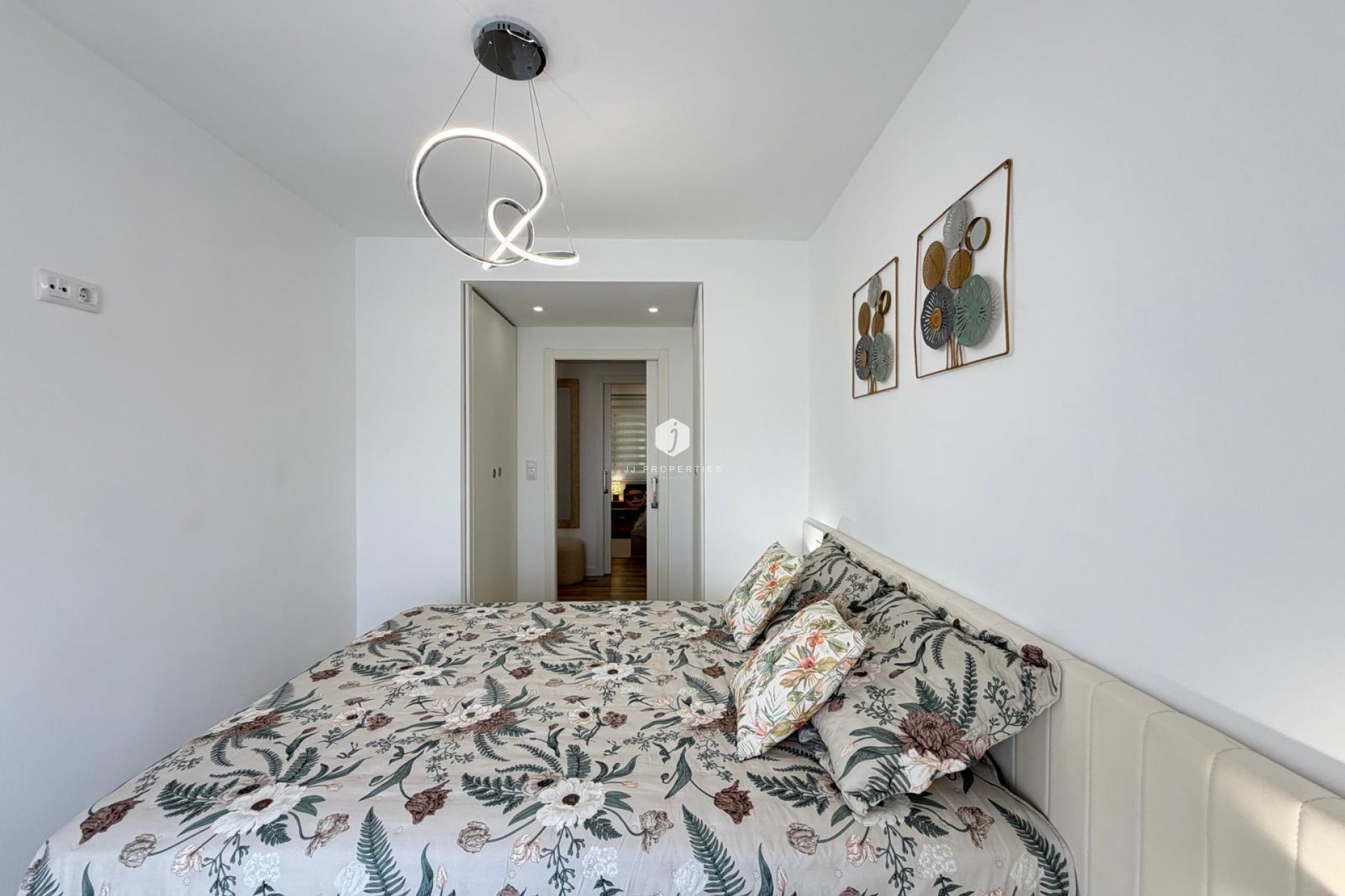 Z drugiej ręki - Mieszkanie w bloku -
Torrevieja - Centro