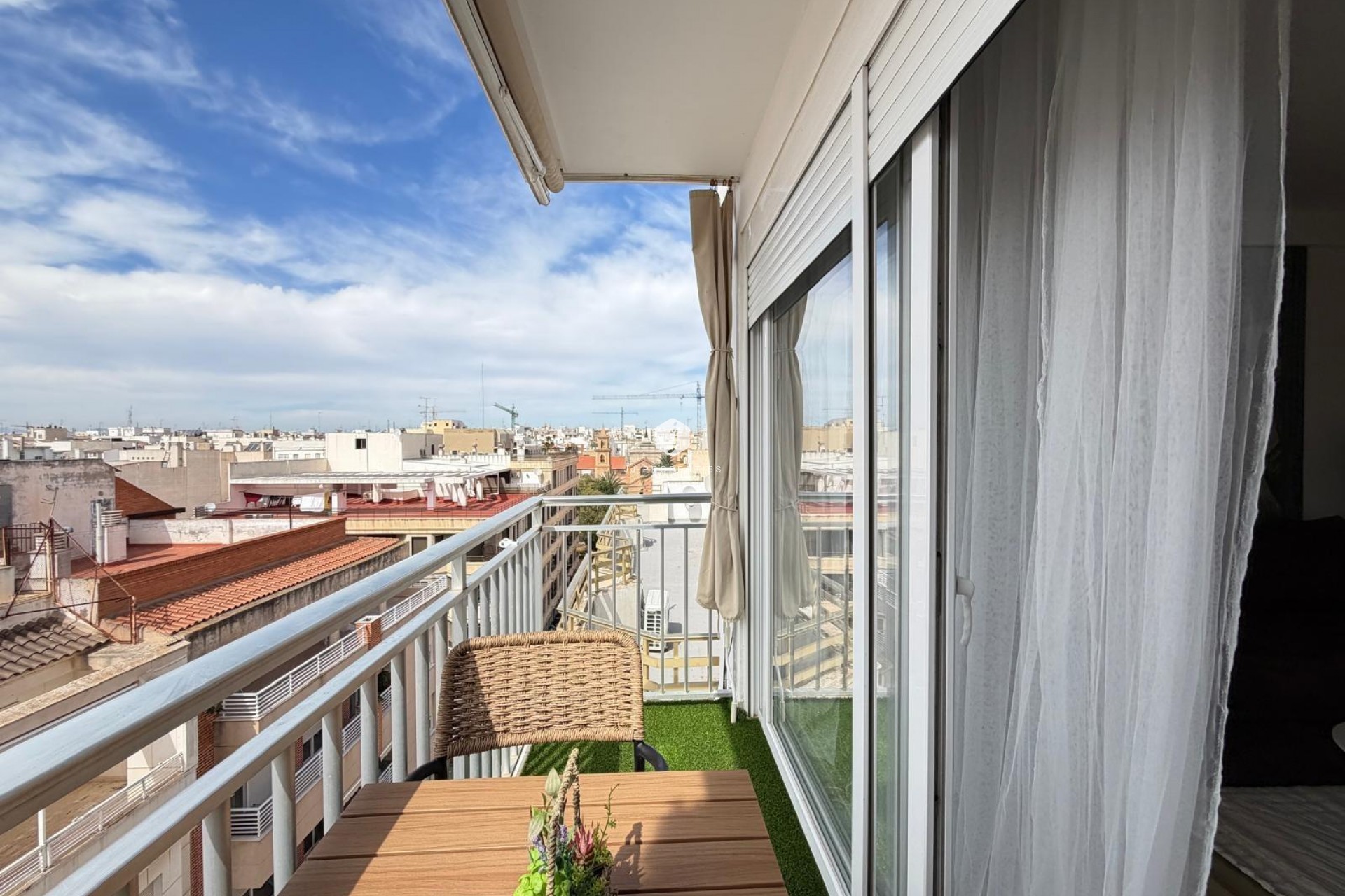 Z drugiej ręki - Mieszkanie w bloku -
Torrevieja - Centro