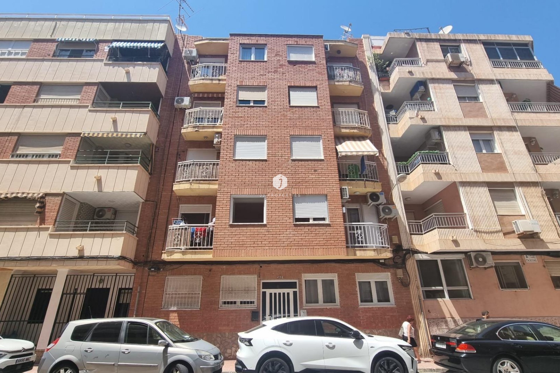 Z drugiej ręki - Mieszkanie w bloku -
Torrevieja - Centro