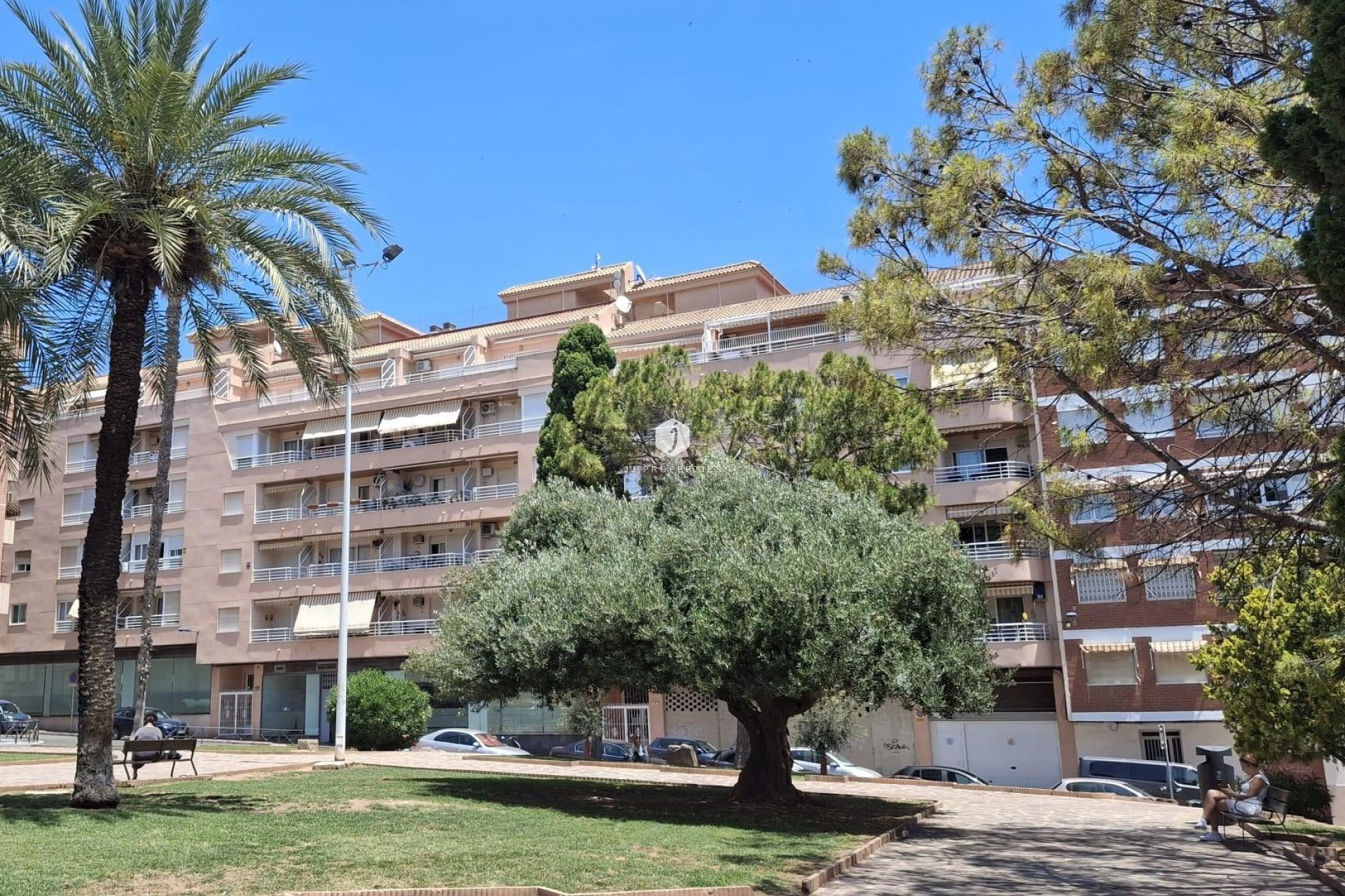 Z drugiej ręki - Mieszkanie w bloku -
Torrevieja - Centro