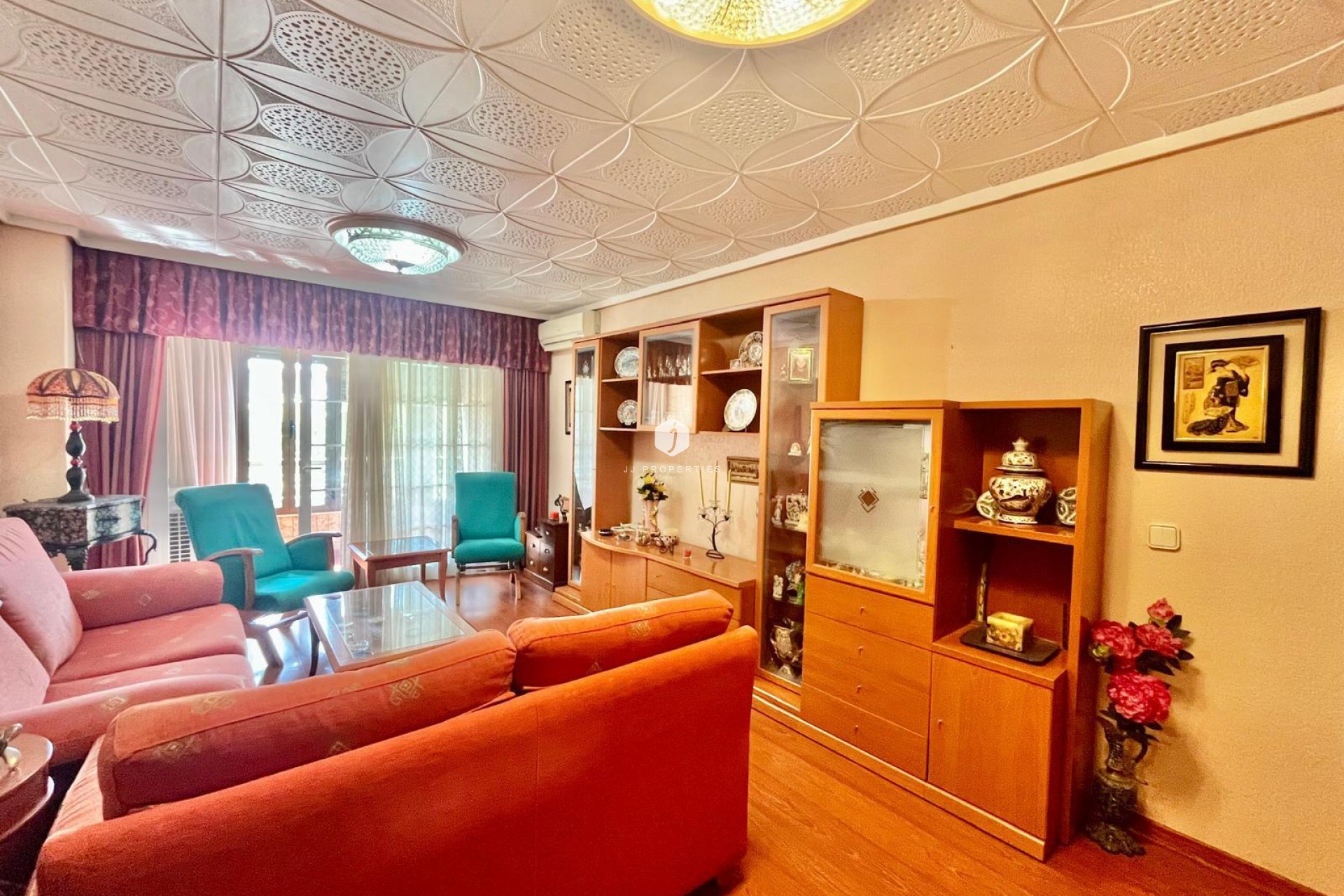 Z drugiej ręki - Mieszkanie w bloku -
Torrevieja - Centro