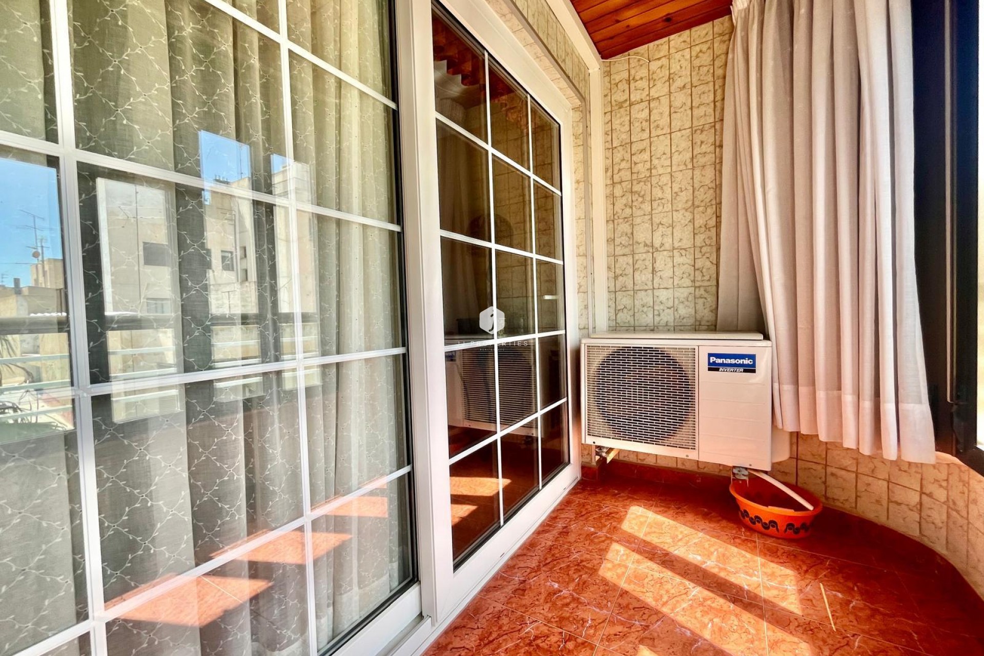 Z drugiej ręki - Mieszkanie w bloku -
Torrevieja - Centro