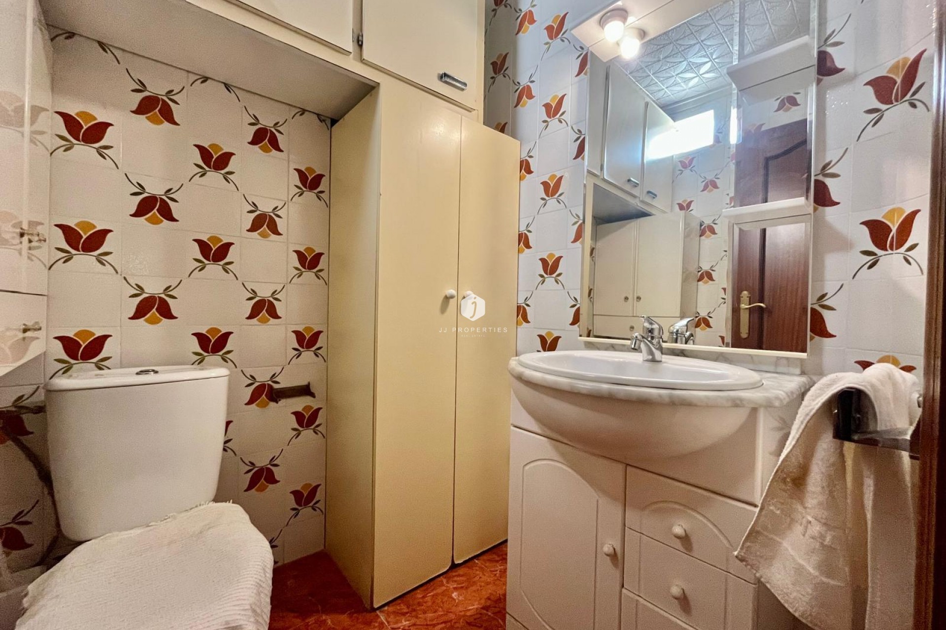 Z drugiej ręki - Mieszkanie w bloku -
Torrevieja - Centro