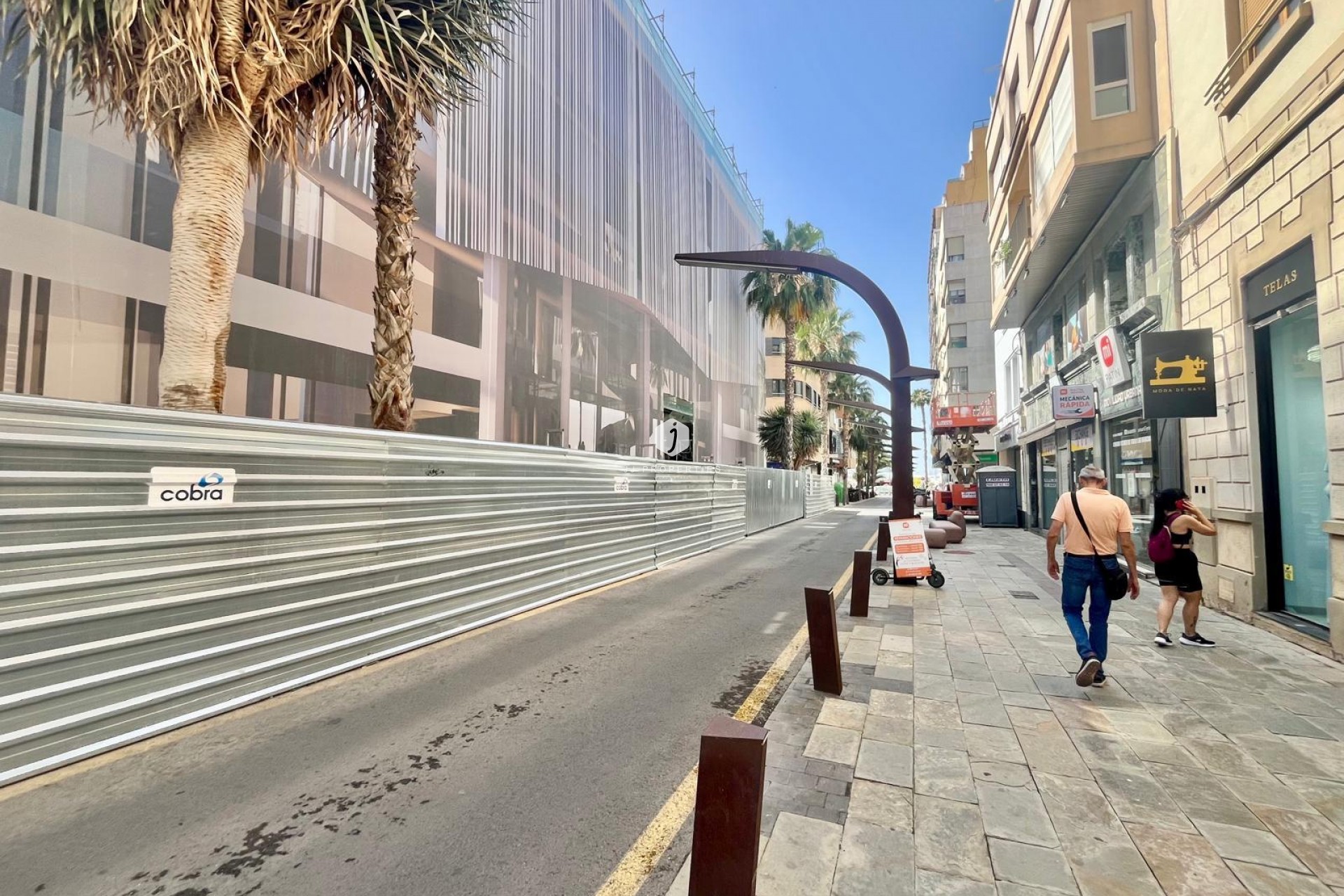 Z drugiej ręki - Mieszkanie w bloku -
Torrevieja - Centro
