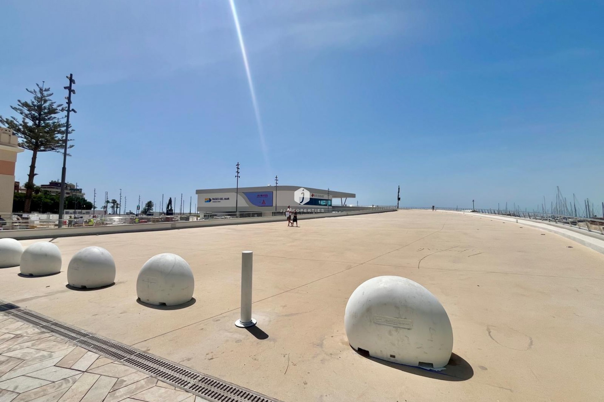 Z drugiej ręki - Mieszkanie w bloku -
Torrevieja - Centro