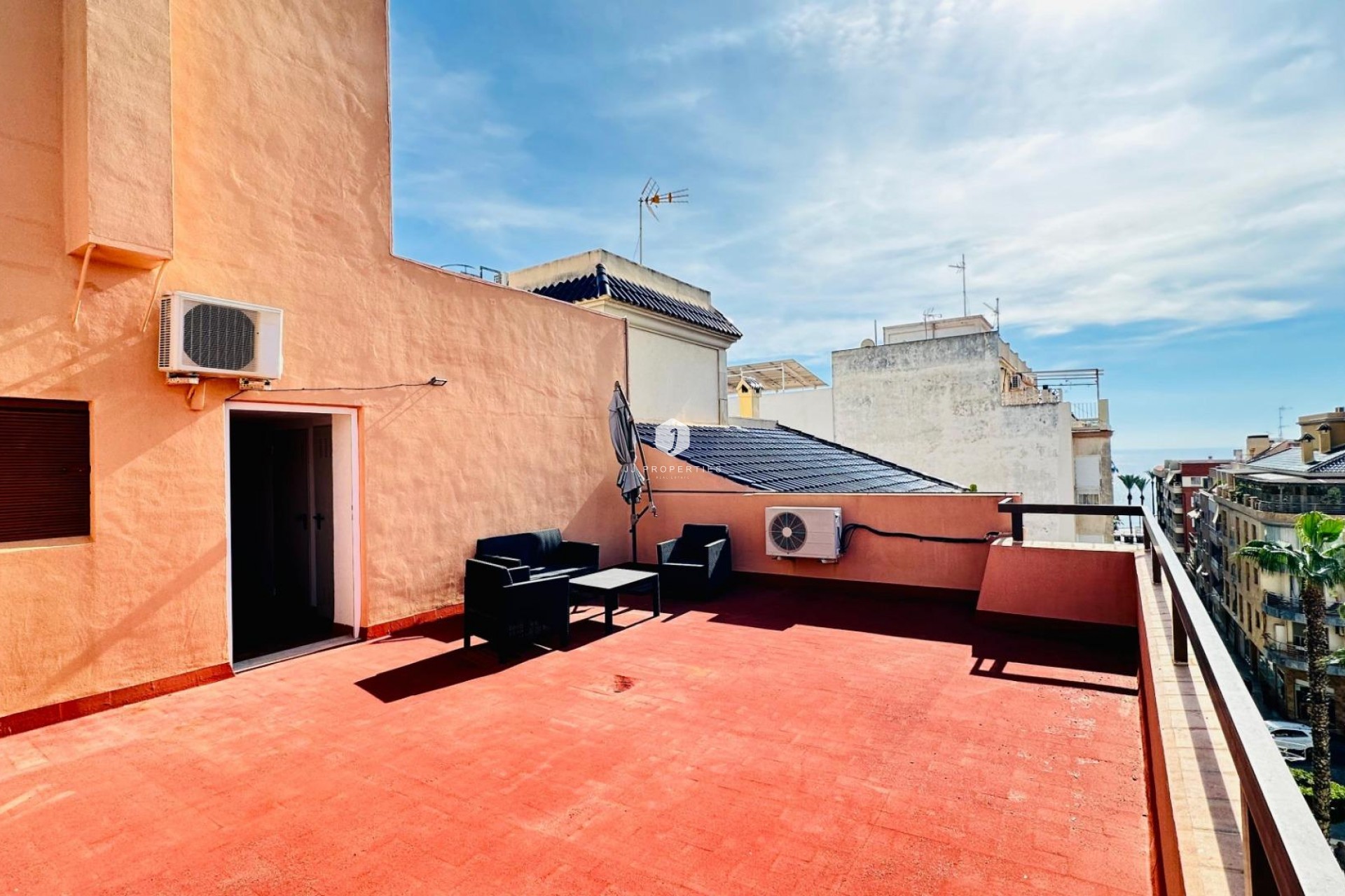 Z drugiej ręki - Mieszkanie w bloku -
Torrevieja - Centro