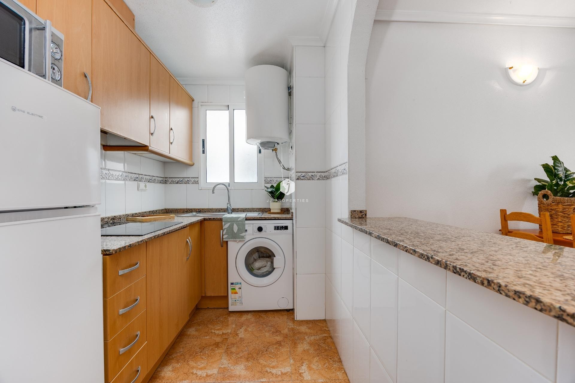 Z drugiej ręki - Mieszkanie w bloku -
Torrevieja - Centro