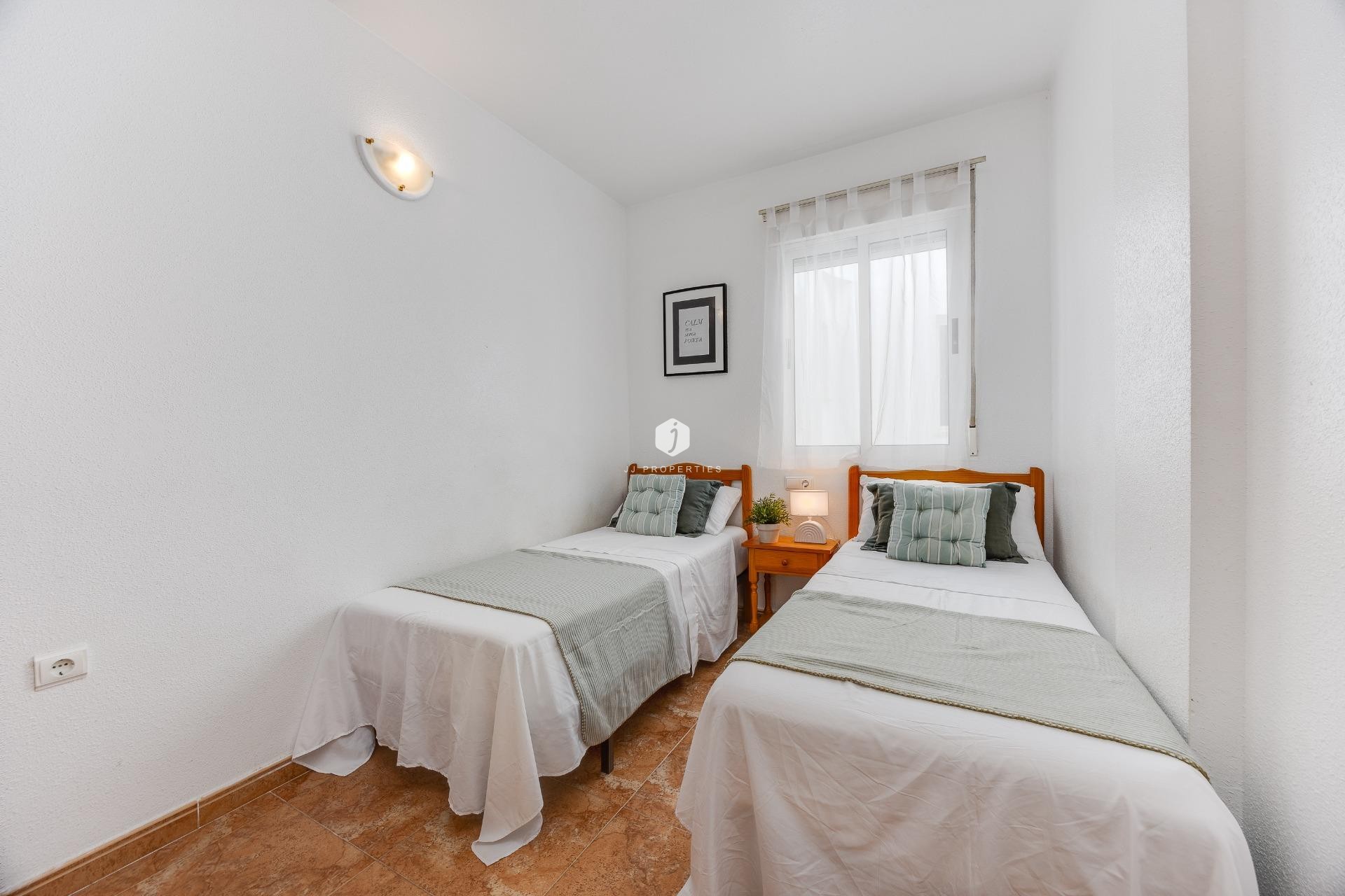 Z drugiej ręki - Mieszkanie w bloku -
Torrevieja - Centro