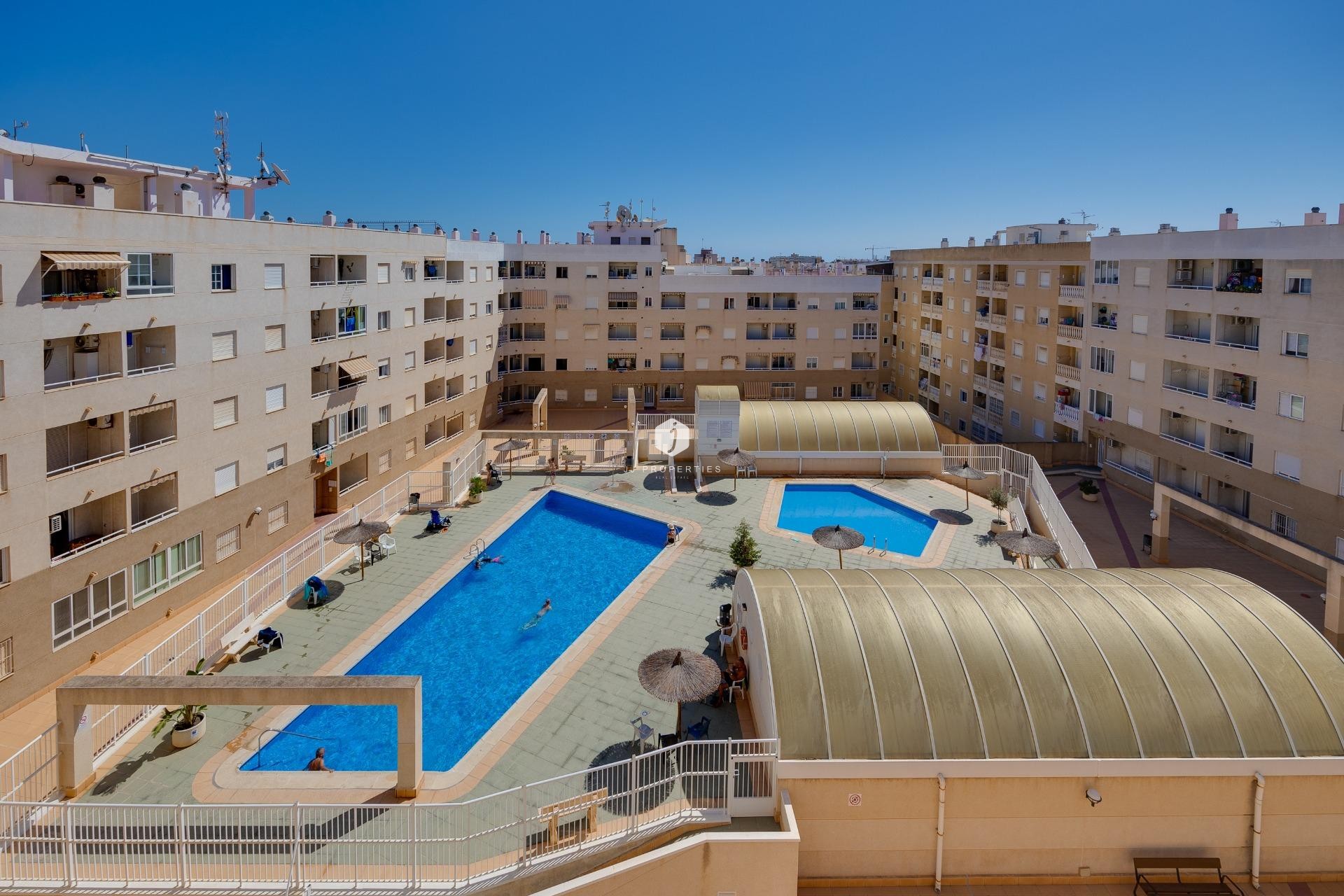 Z drugiej ręki - Mieszkanie w bloku -
Torrevieja - Centro