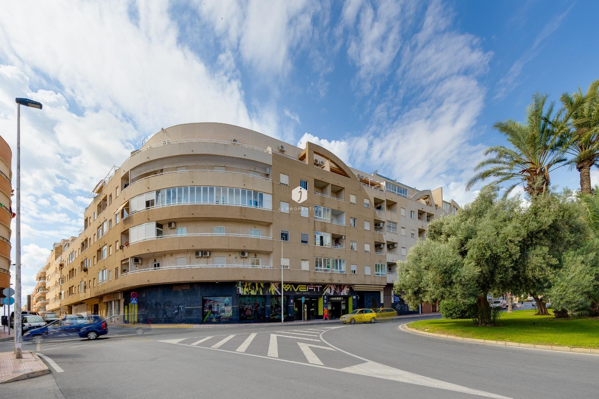 Z drugiej ręki - Mieszkanie w bloku -
Torrevieja - Centro