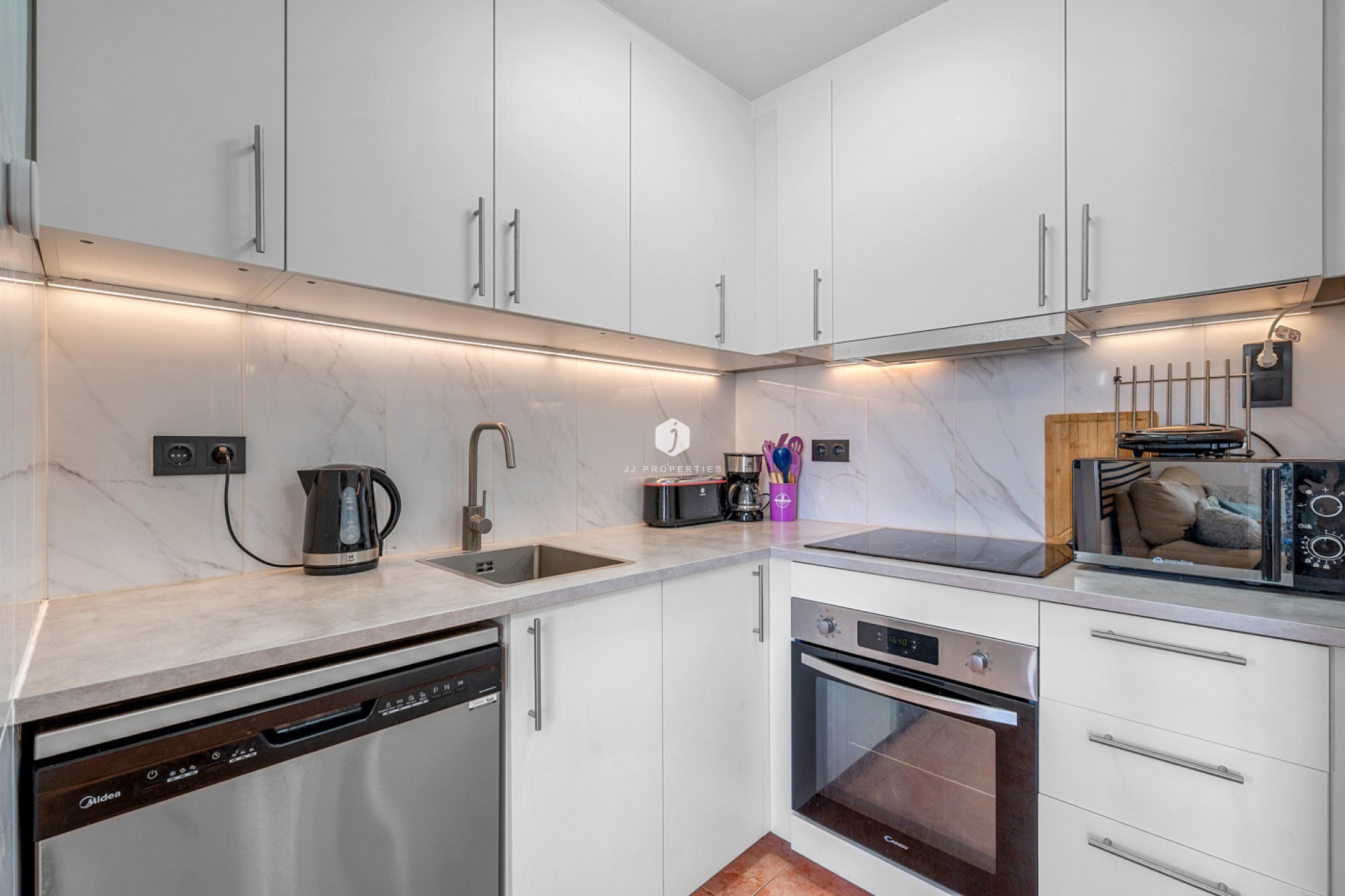 Z drugiej ręki - Mieszkanie w bloku -
Torrevieja - Costa Blanca