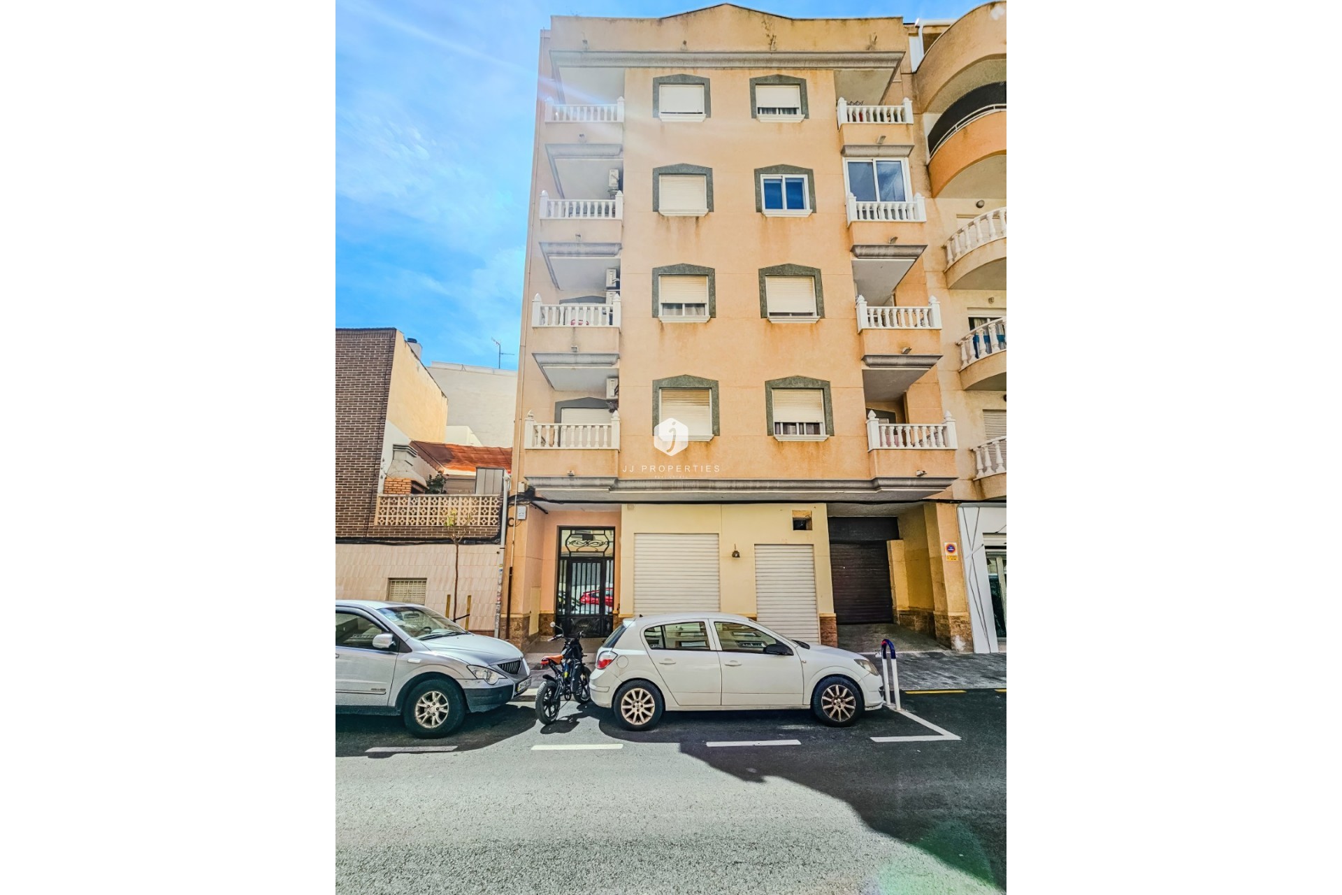 Z drugiej ręki - Mieszkanie w bloku -
Torrevieja - Costa Blanca