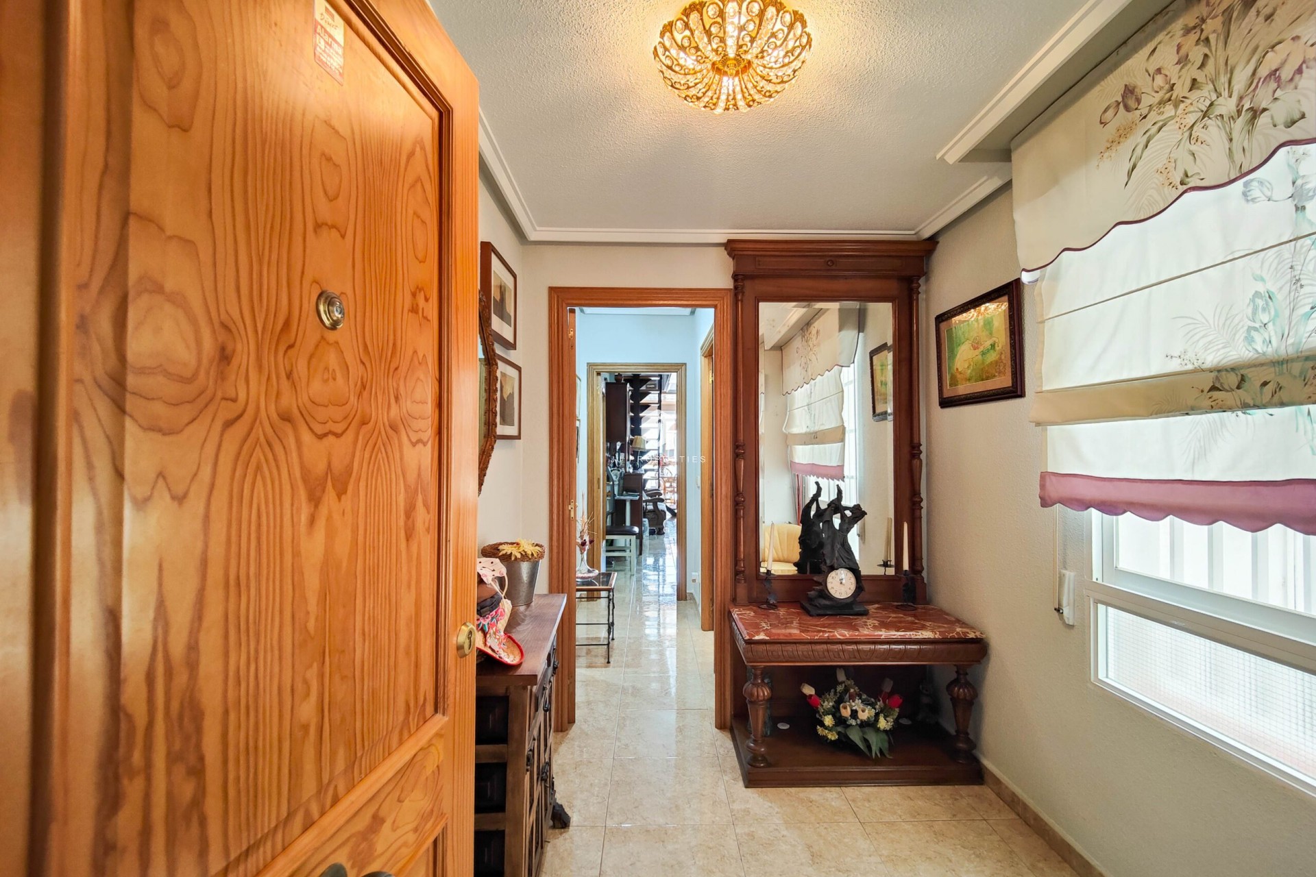 Z drugiej ręki - Mieszkanie w bloku -
Torrevieja - Costa Blanca