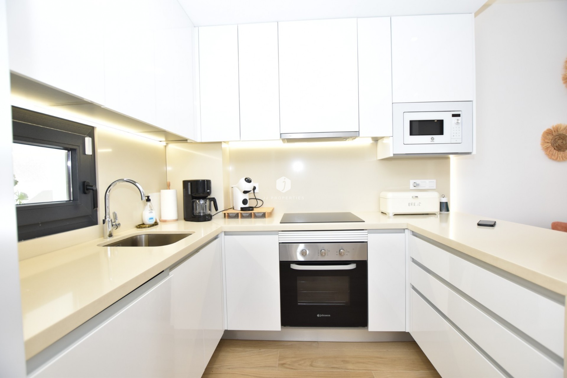 Z drugiej ręki - Mieszkanie w bloku -
Torrevieja - Costa Blanca